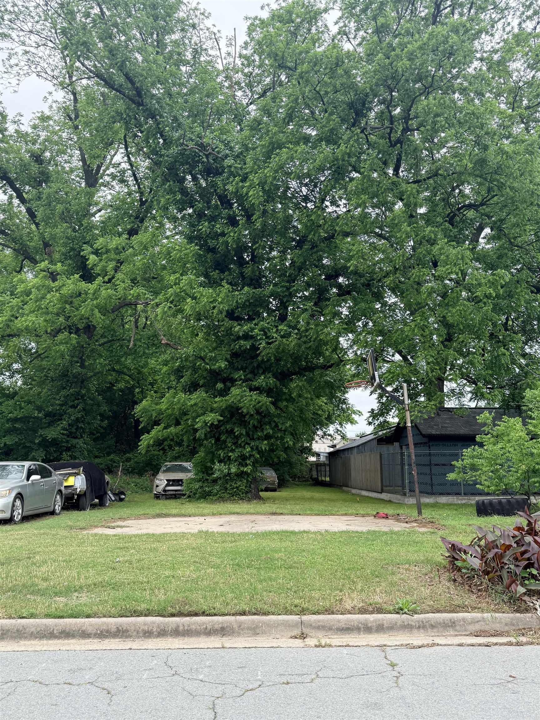 Cleared lot in growing subdivision !
