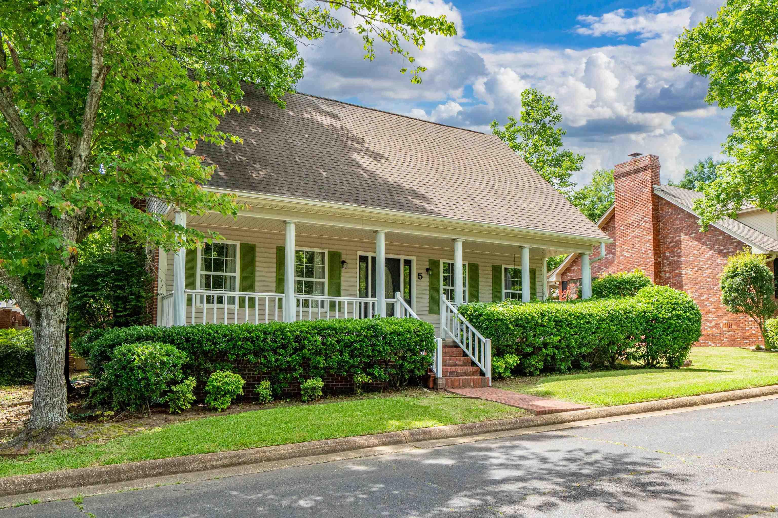 TOWNSQUARE - Residential