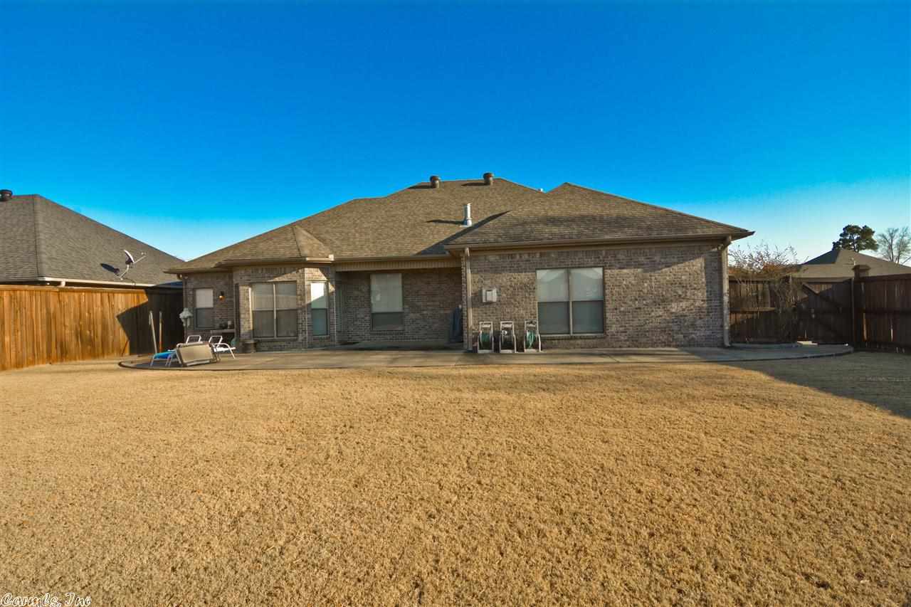 COUNTRY CLUB OF ARK THE - Residential