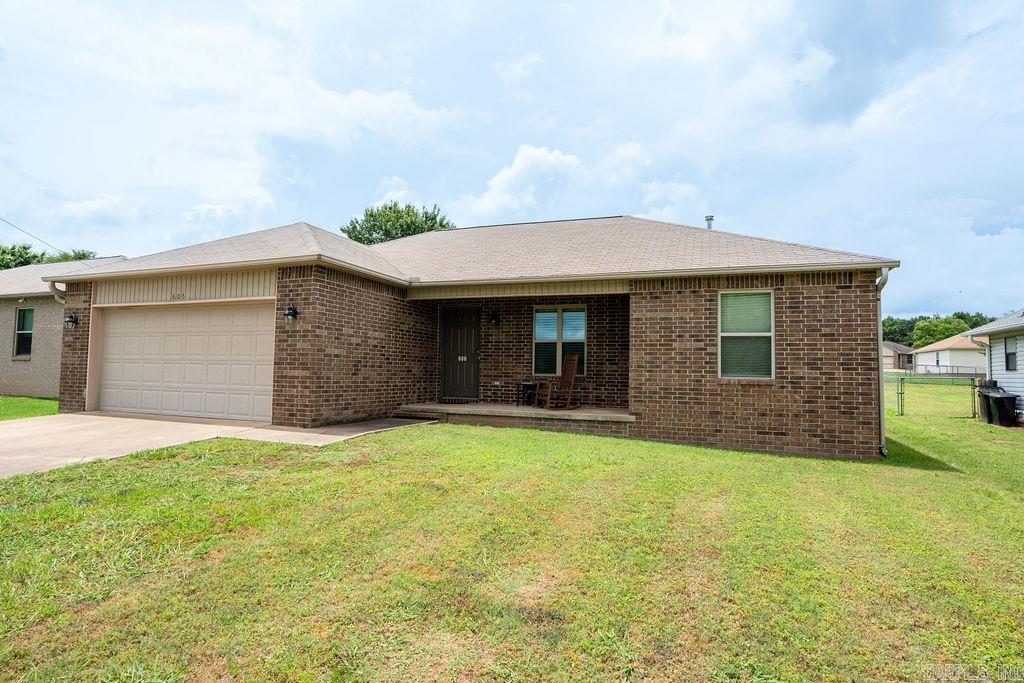 SUMMERBROOKE - Residential