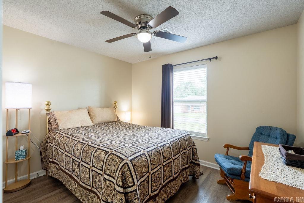 SUMMERBROOKE - Residential