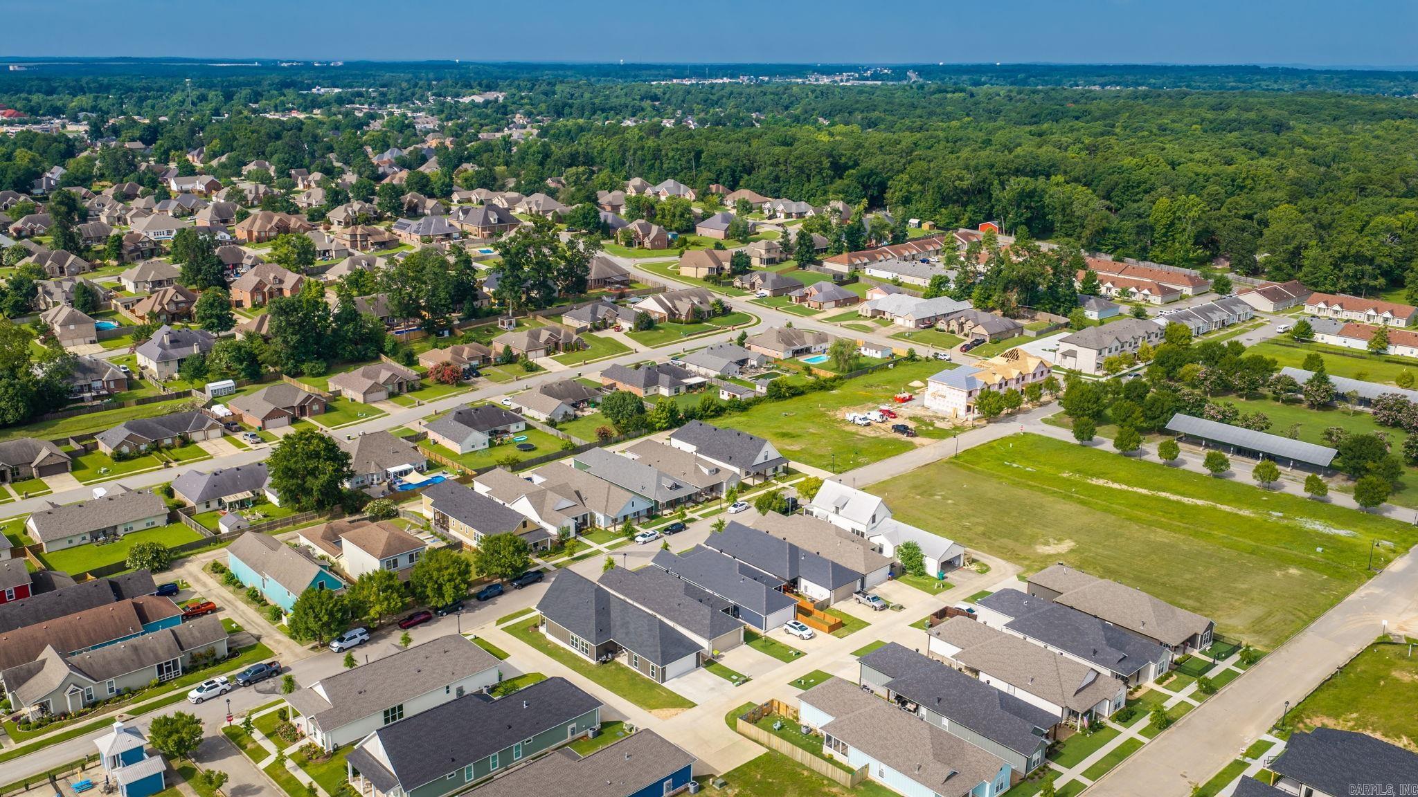 MIDTOWN BRYANT - Residential