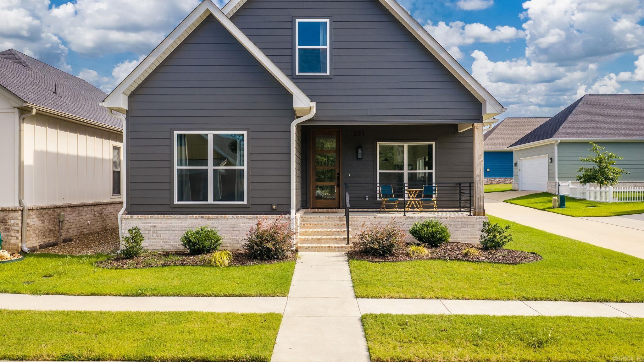 MIDTOWN BRYANT - Residential