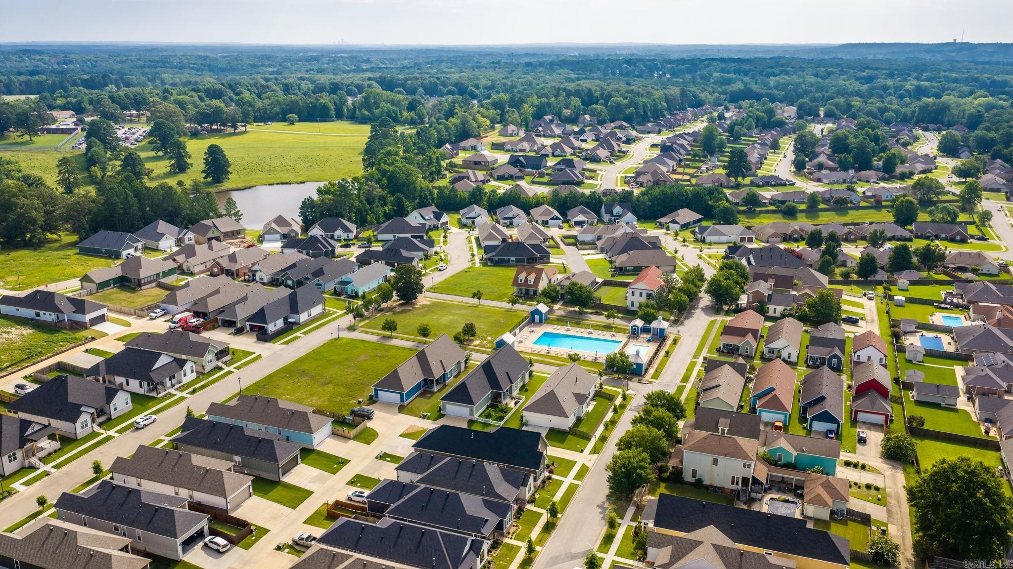 MIDTOWN BRYANT - Residential