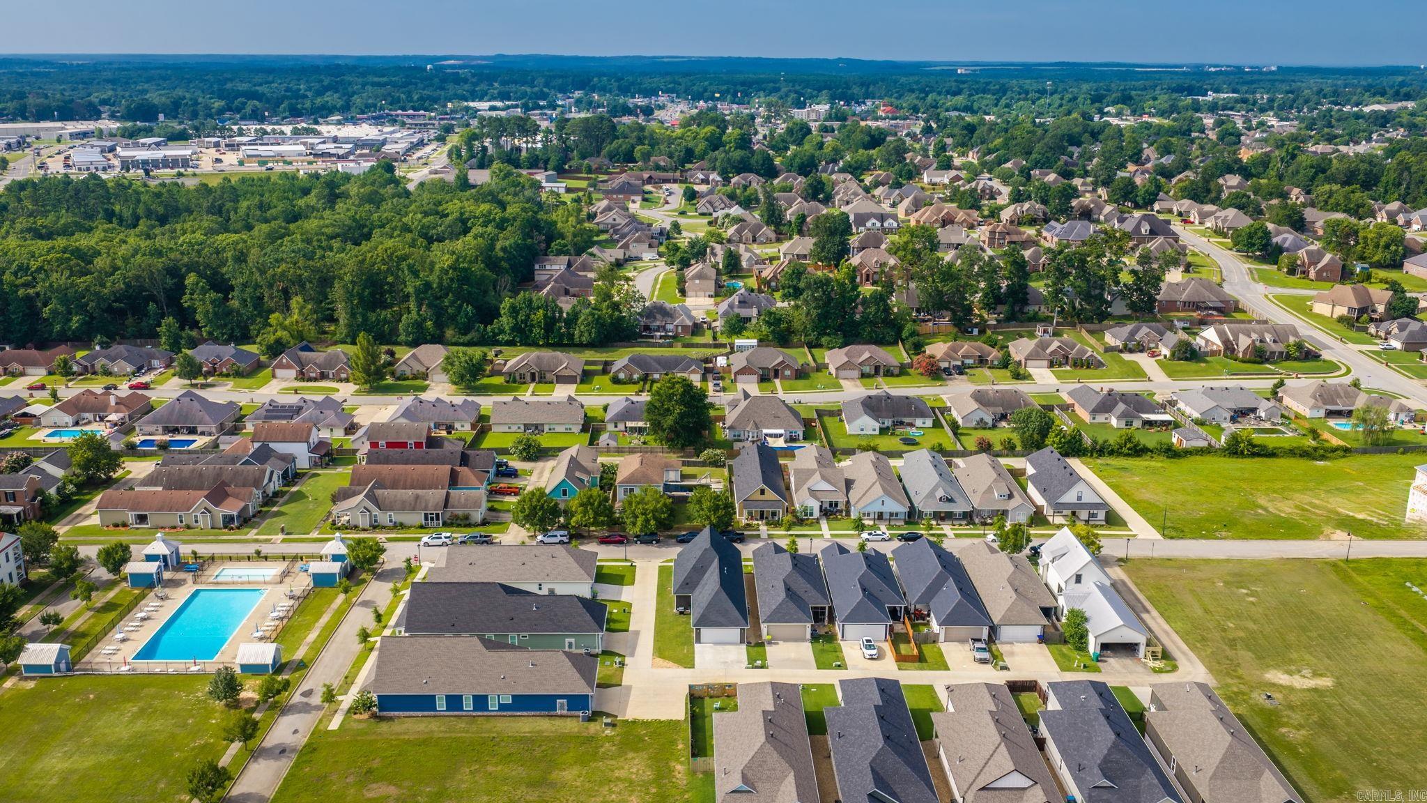 MIDTOWN BRYANT - Residential