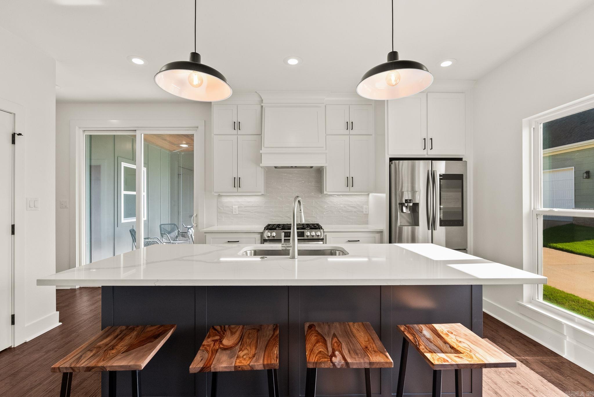 MIDTOWN BRYANT - Residential