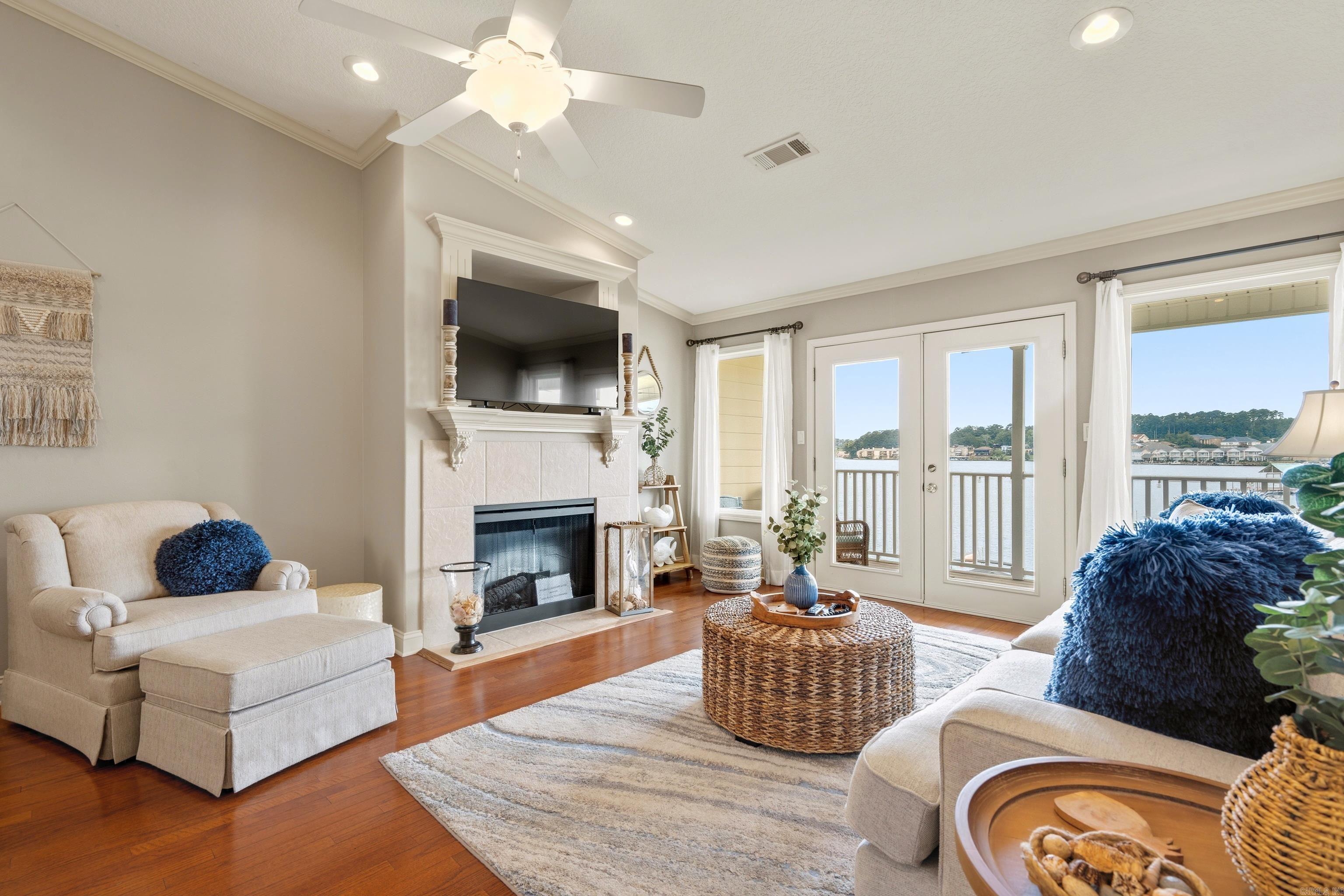 CATALINA COVE HPR - Residential