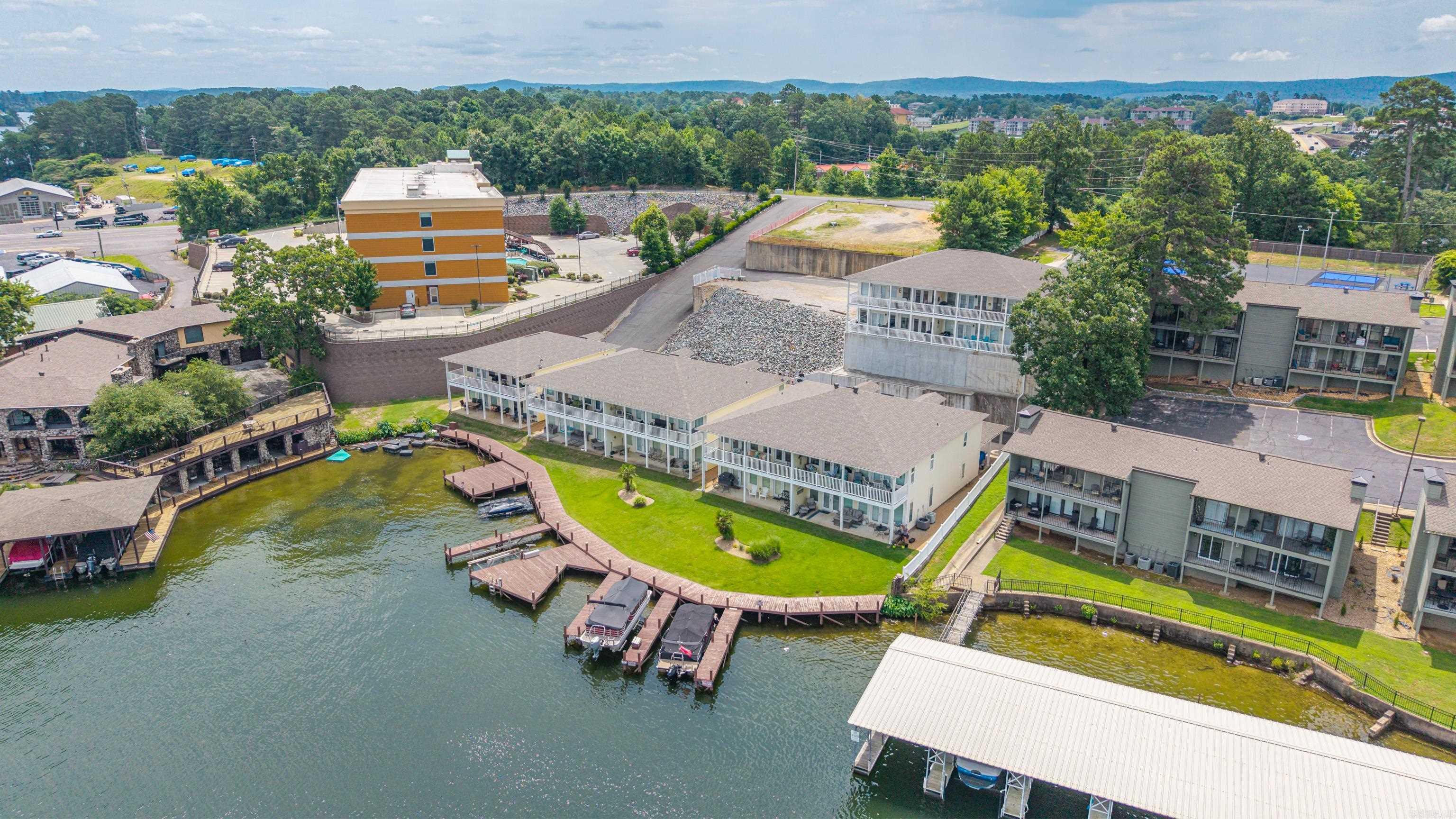 CATALINA COVE HPR - Residential