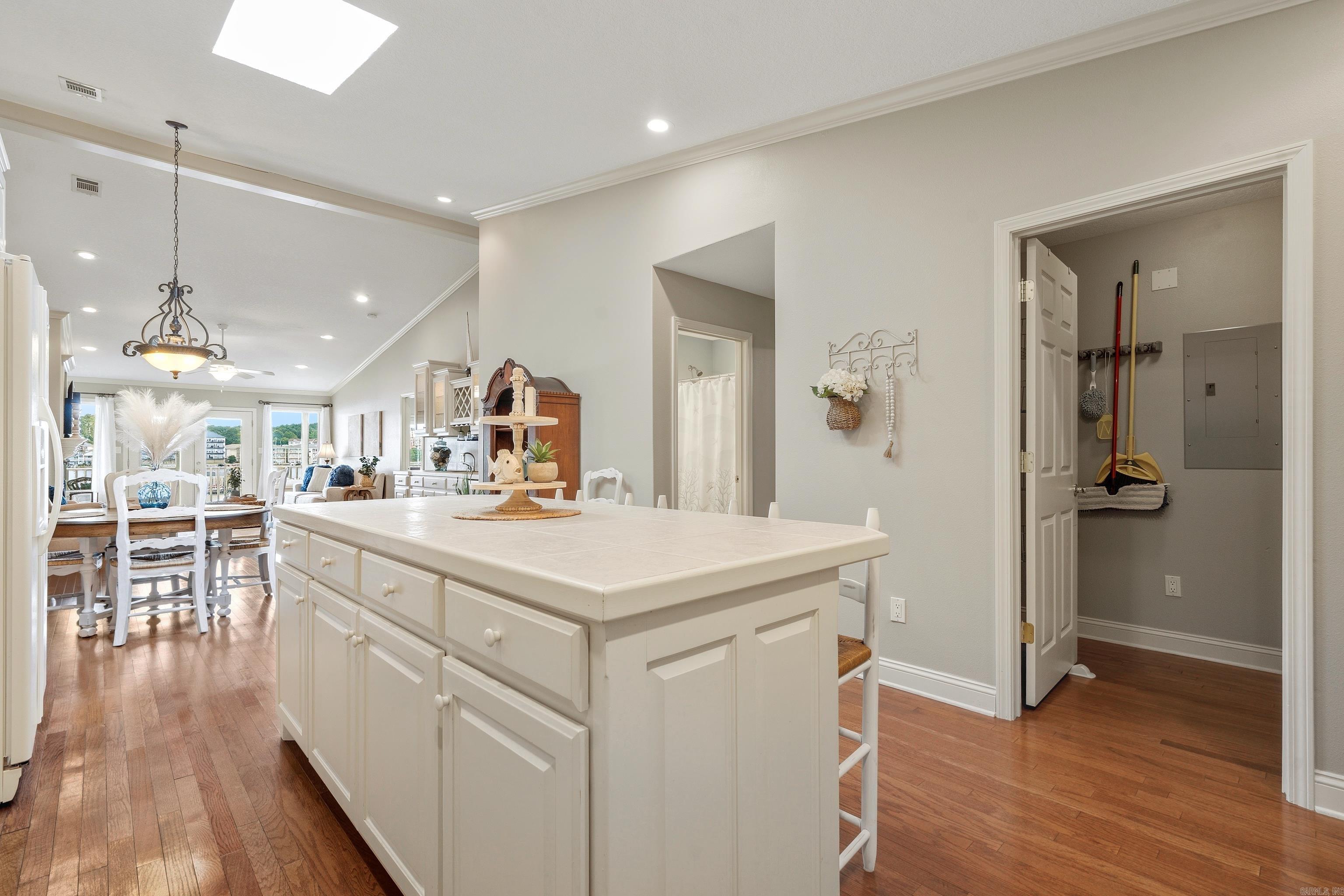 CATALINA COVE HPR - Residential