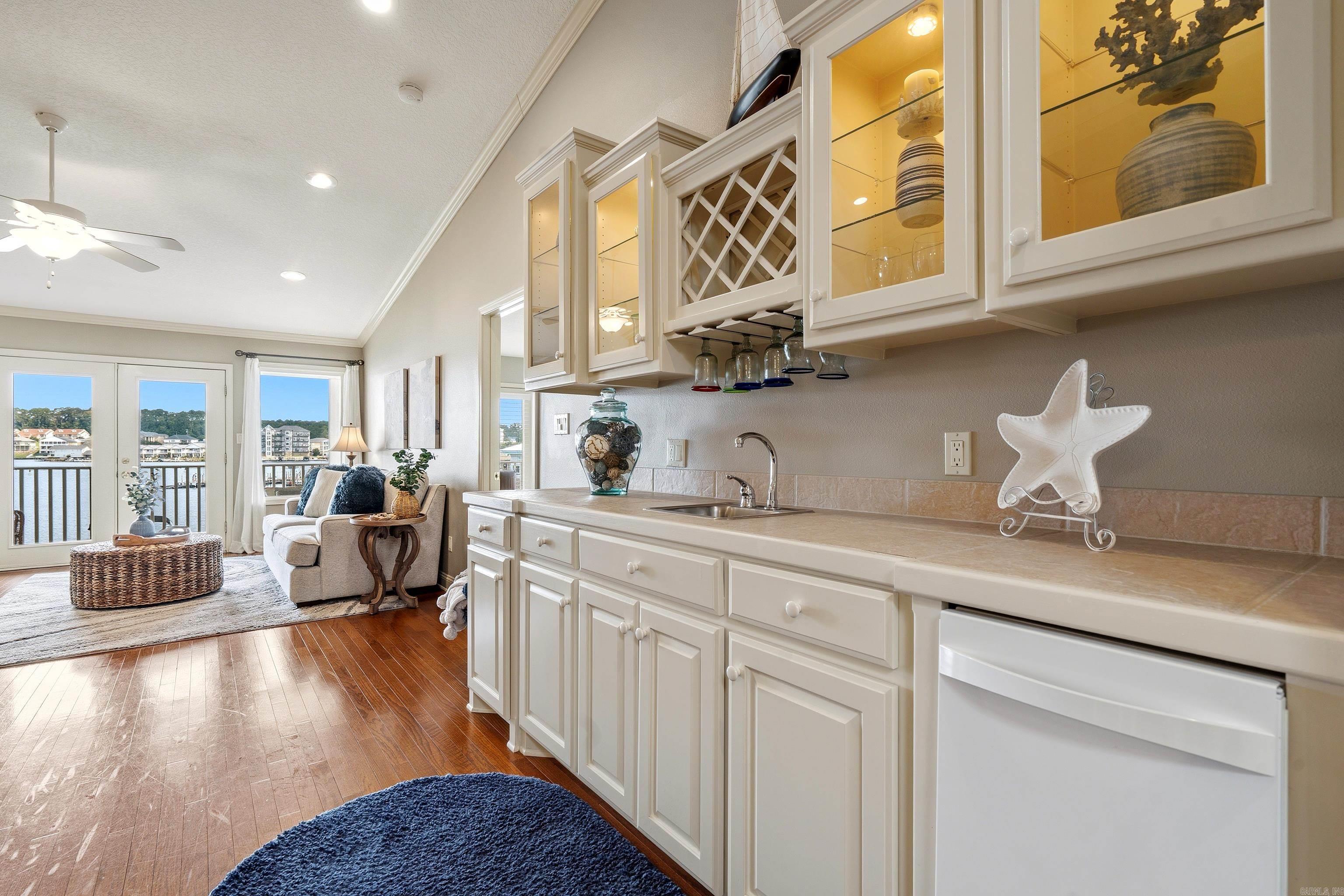 CATALINA COVE HPR - Residential