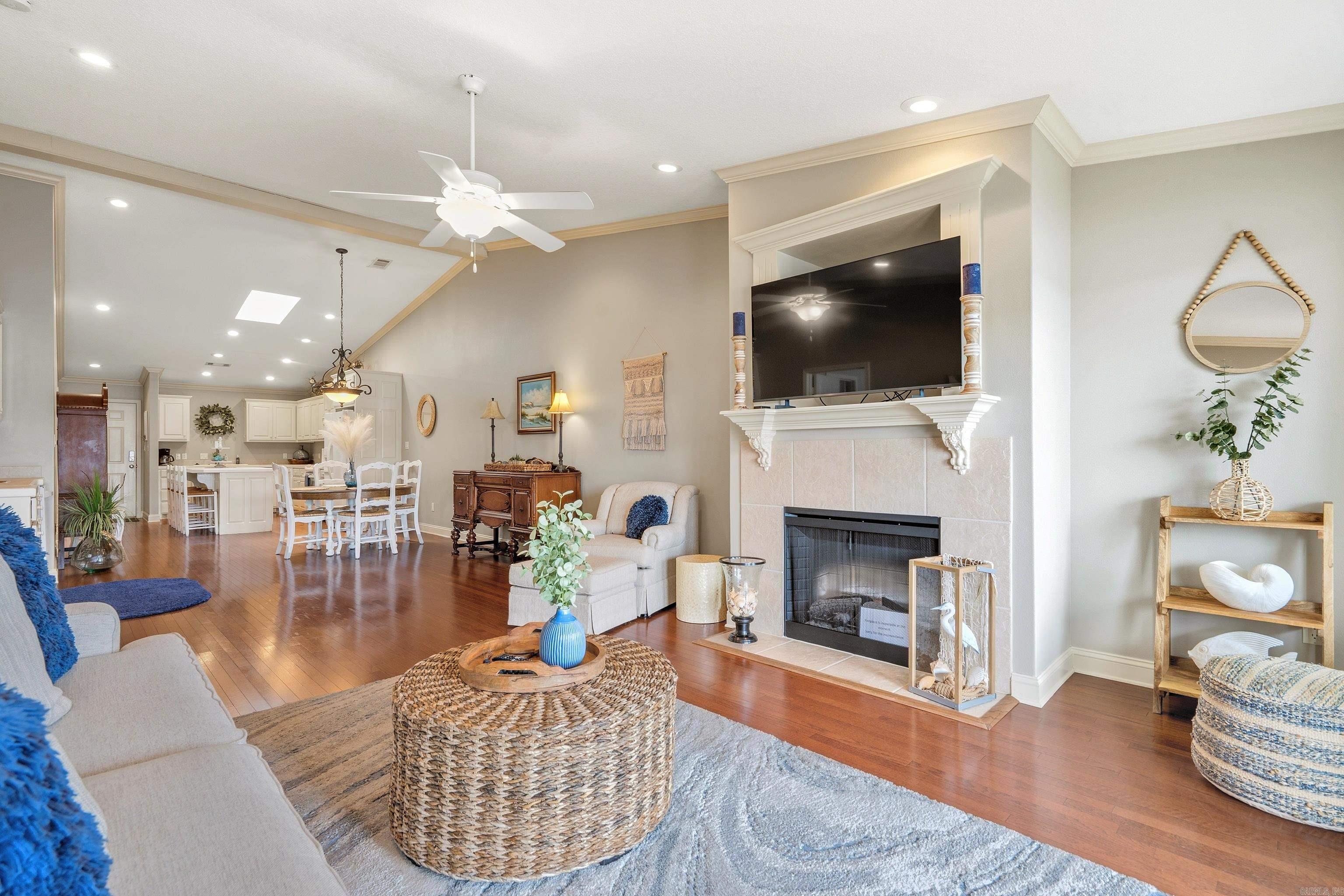CATALINA COVE HPR - Residential