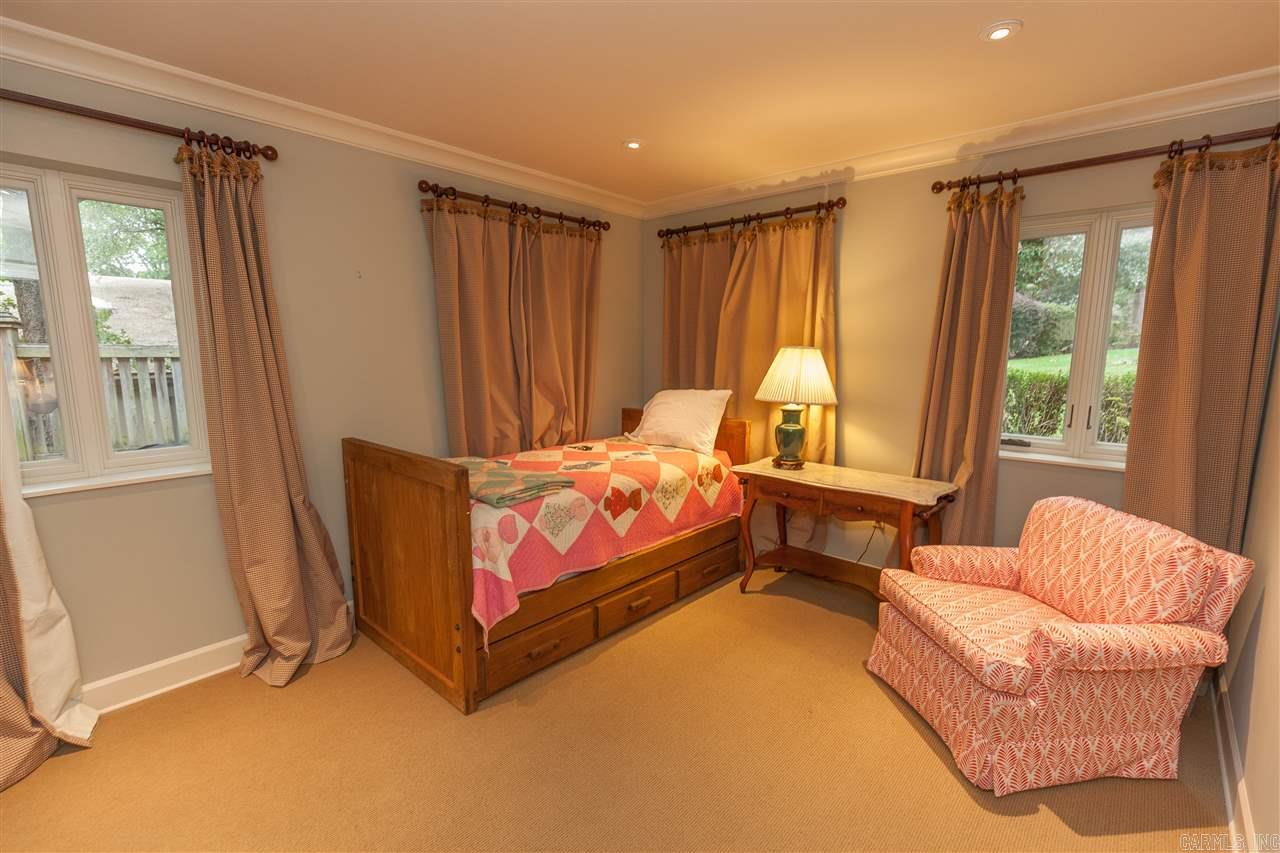 River Oaks - Residential
