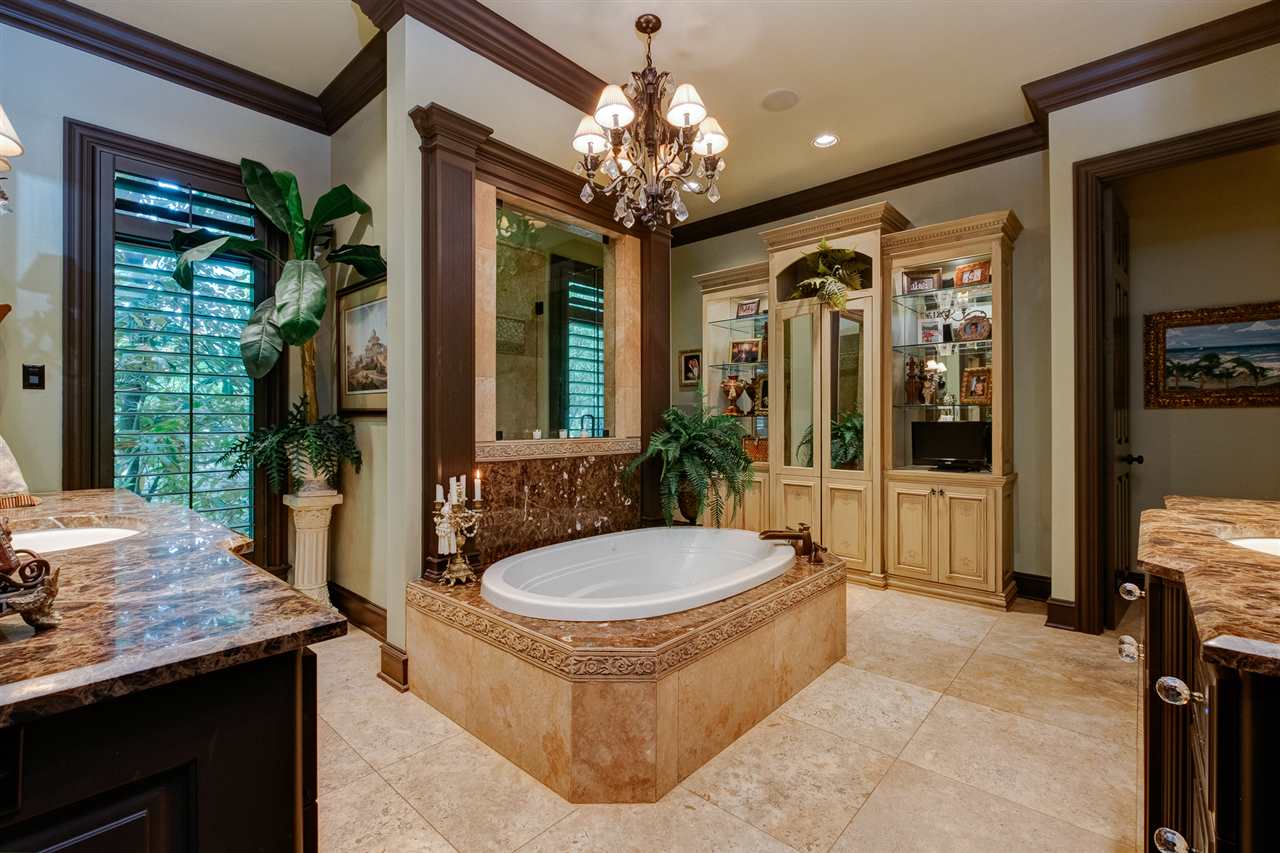 CHENAL VALLEY SOLOGNE CIRCLE - Residential