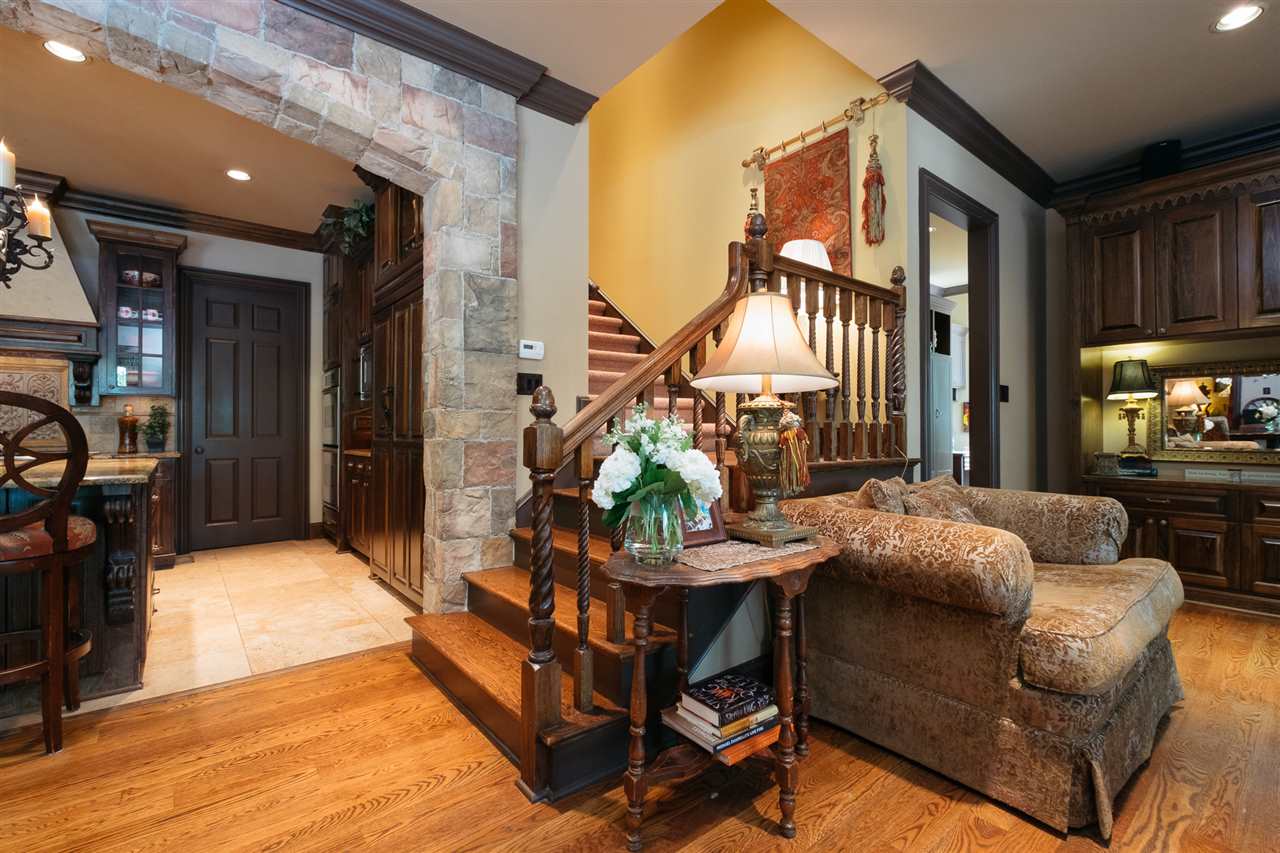 CHENAL VALLEY SOLOGNE CIRCLE - Residential