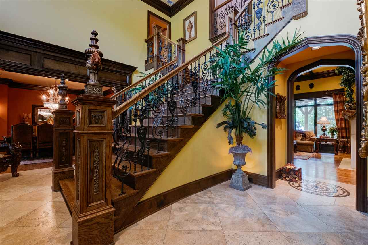 CHENAL VALLEY SOLOGNE CIRCLE - Residential