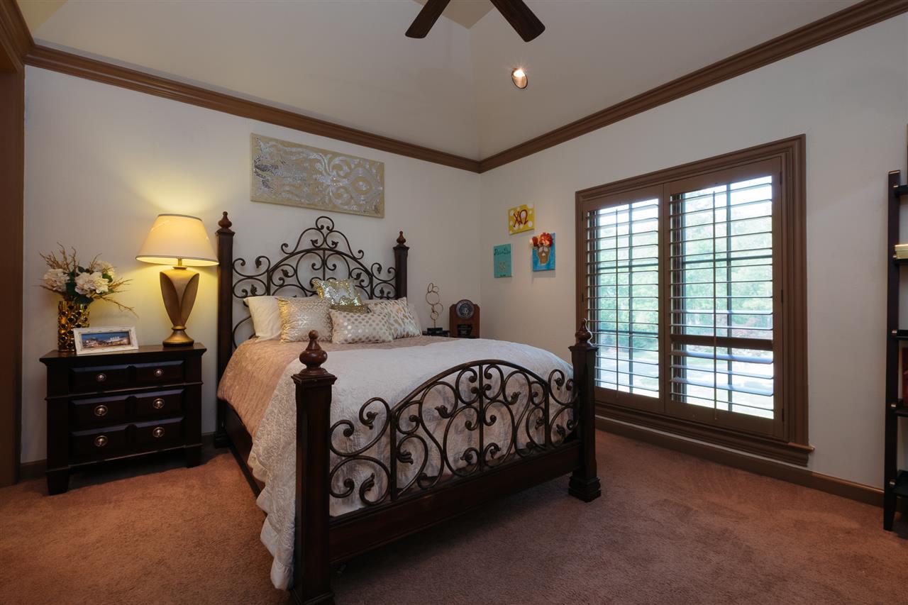 CHENAL VALLEY SOLOGNE CIRCLE - Residential