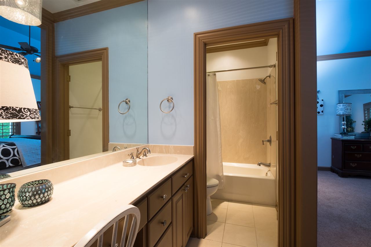 CHENAL VALLEY SOLOGNE CIRCLE - Residential