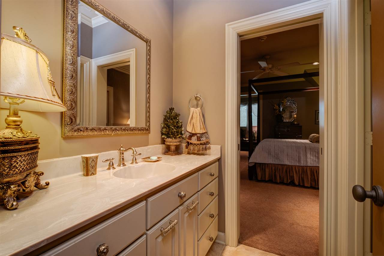 CHENAL VALLEY SOLOGNE CIRCLE - Residential