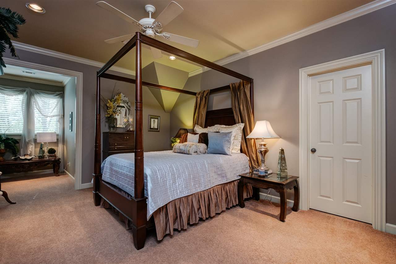 CHENAL VALLEY SOLOGNE CIRCLE - Residential