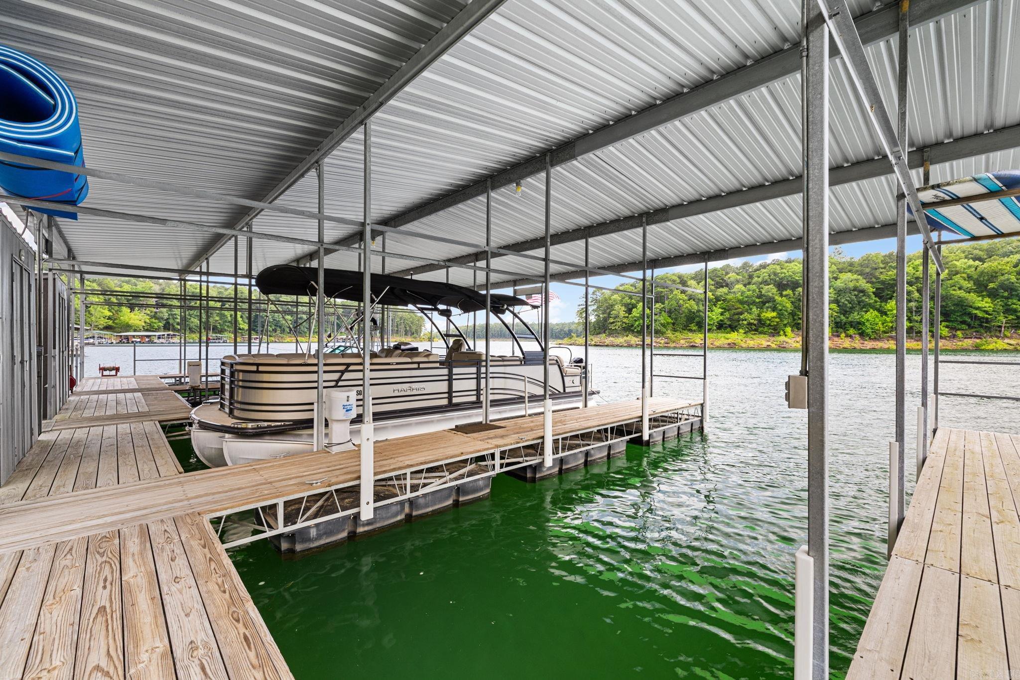 TANNENBAUM - LAKE - Residential