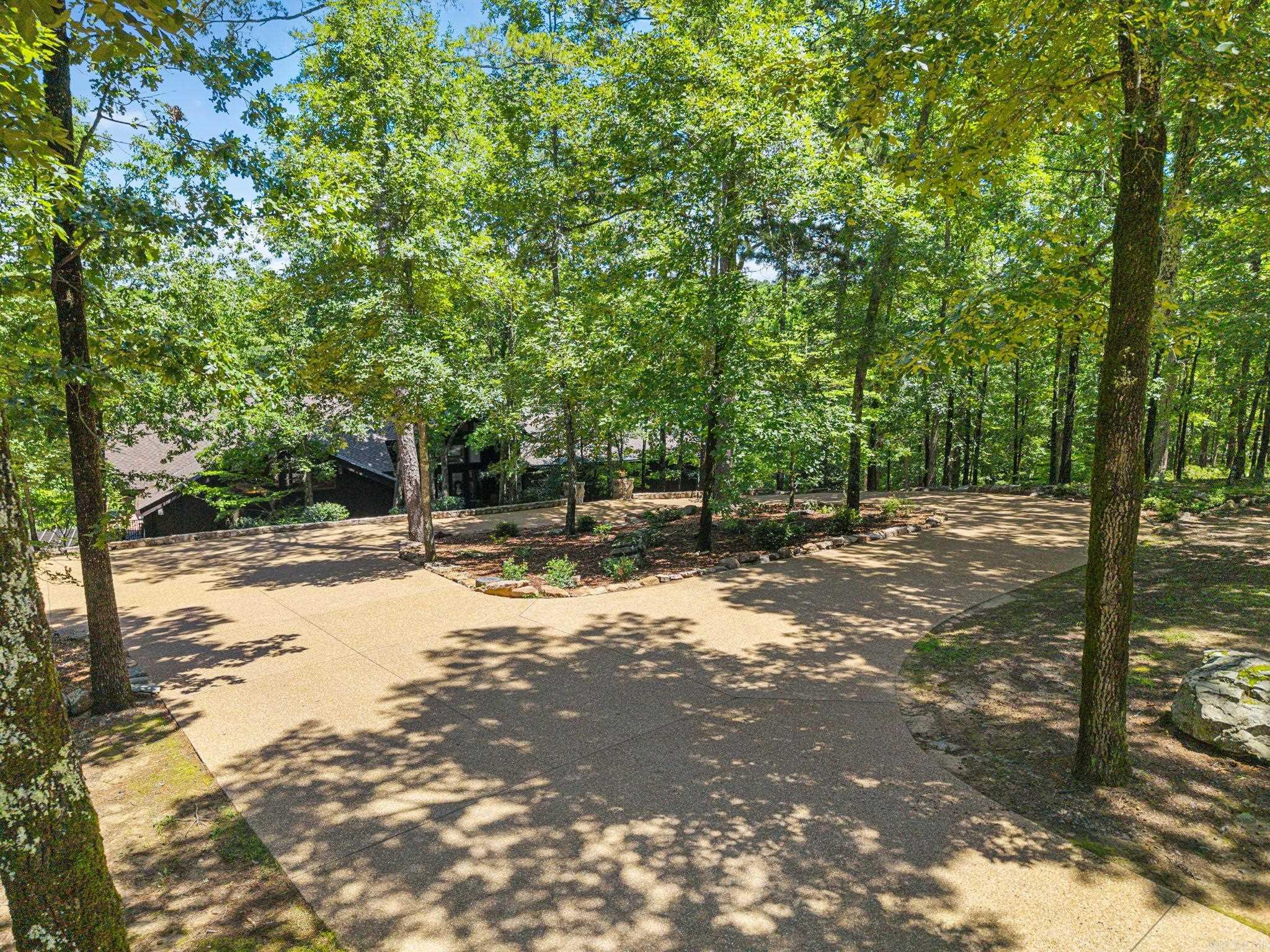 TANNENBAUM - LAKE - Residential