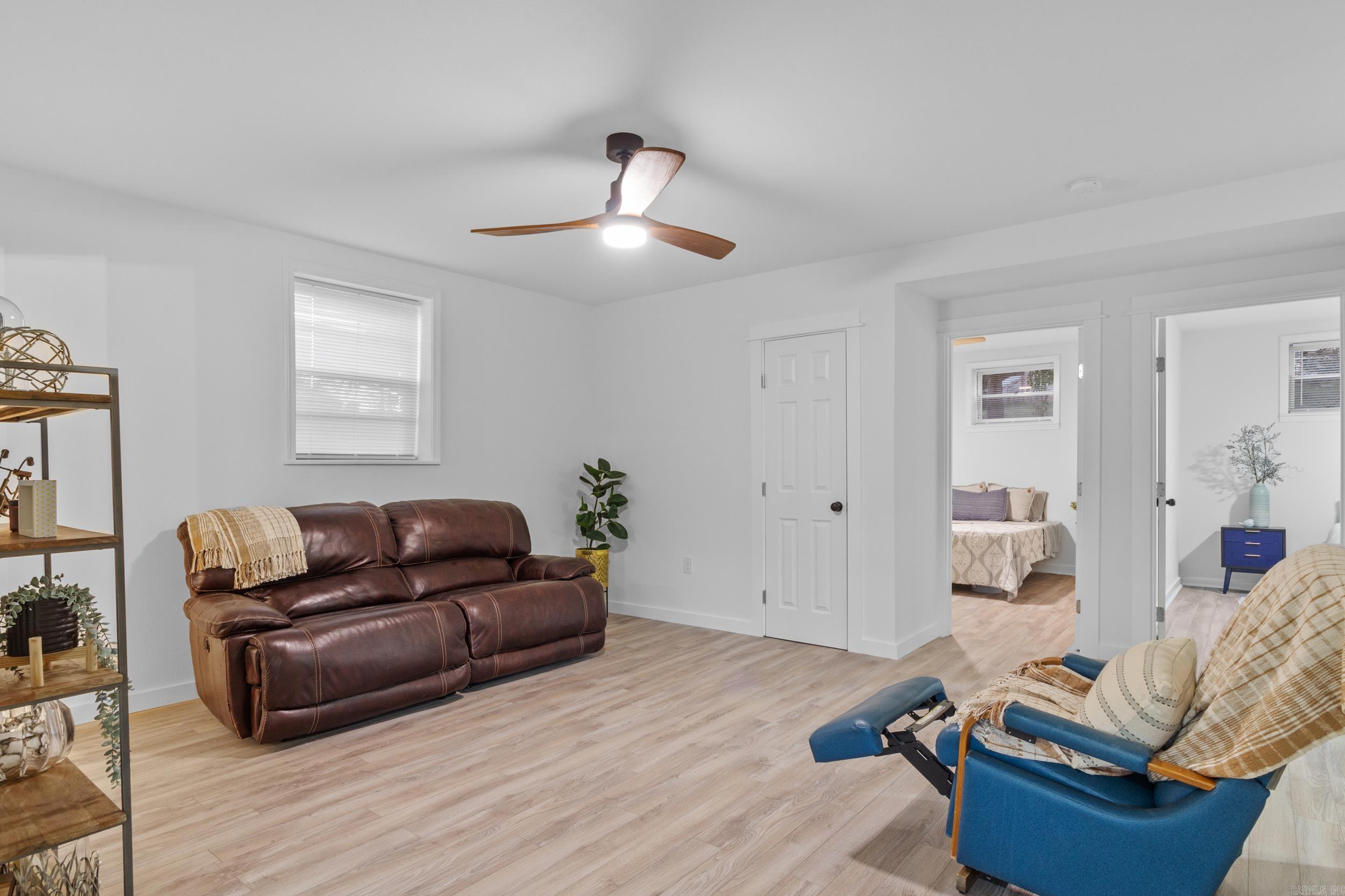 INDIAN HILLS - Residential