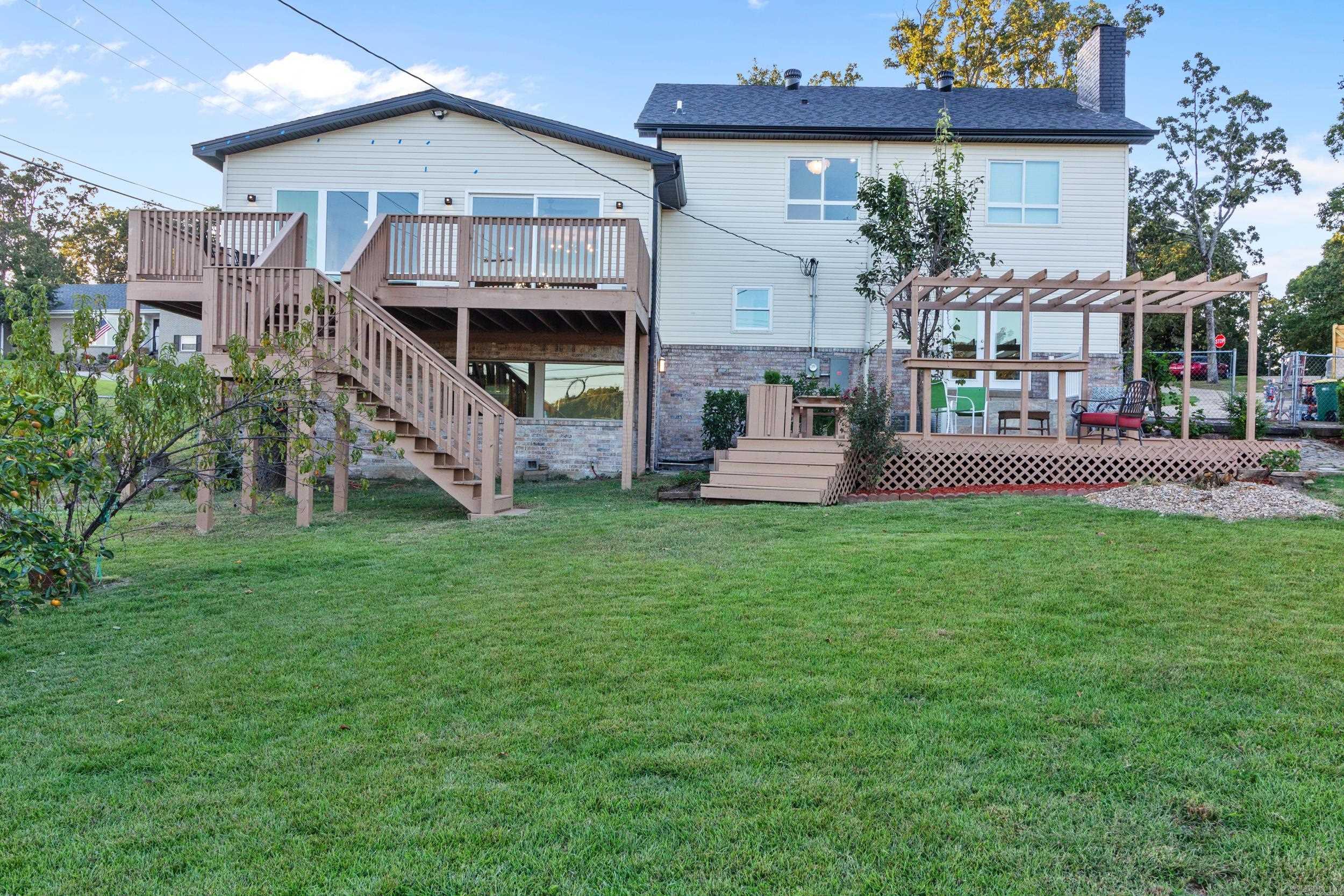 INDIAN HILLS - Residential
