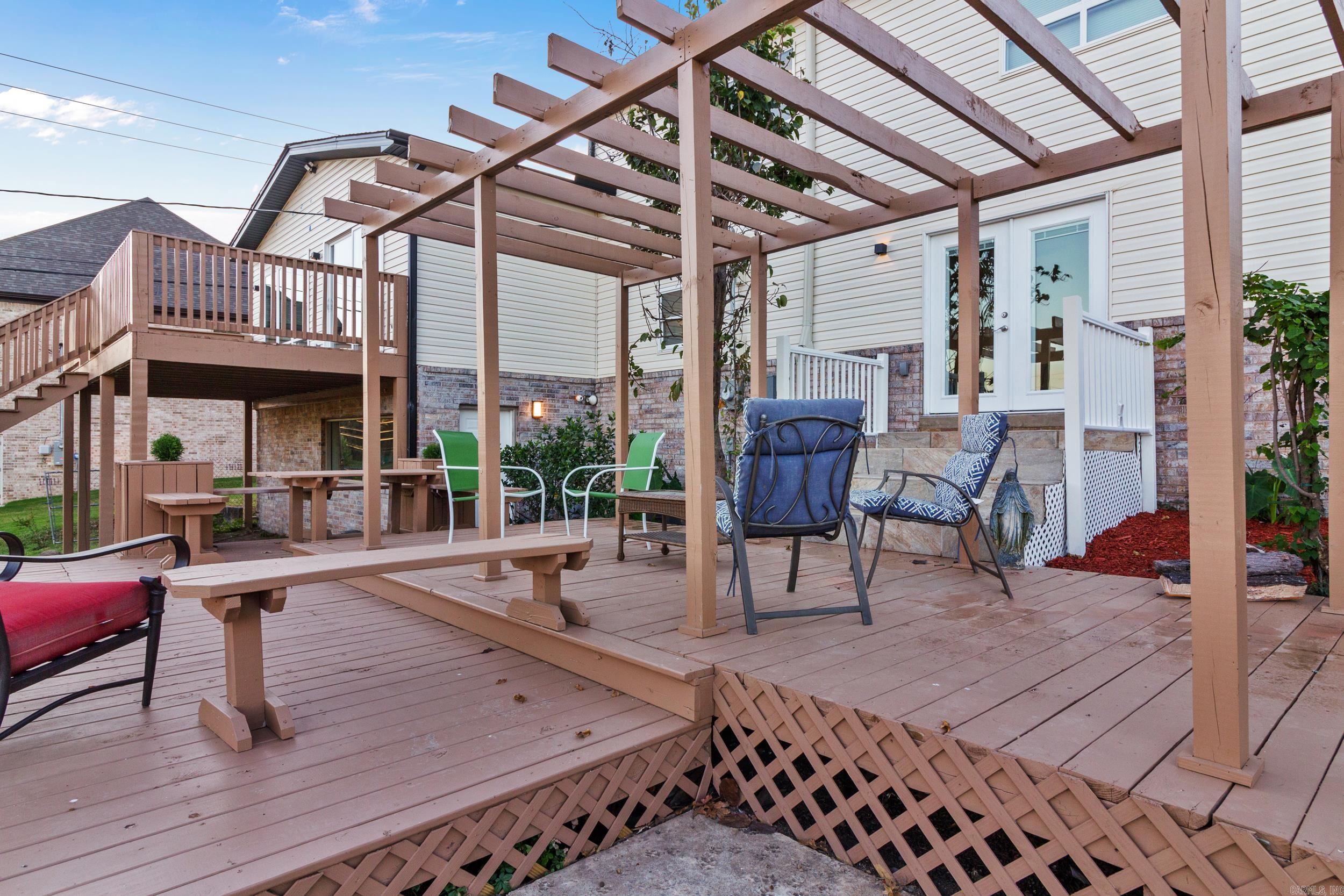 INDIAN HILLS - Residential