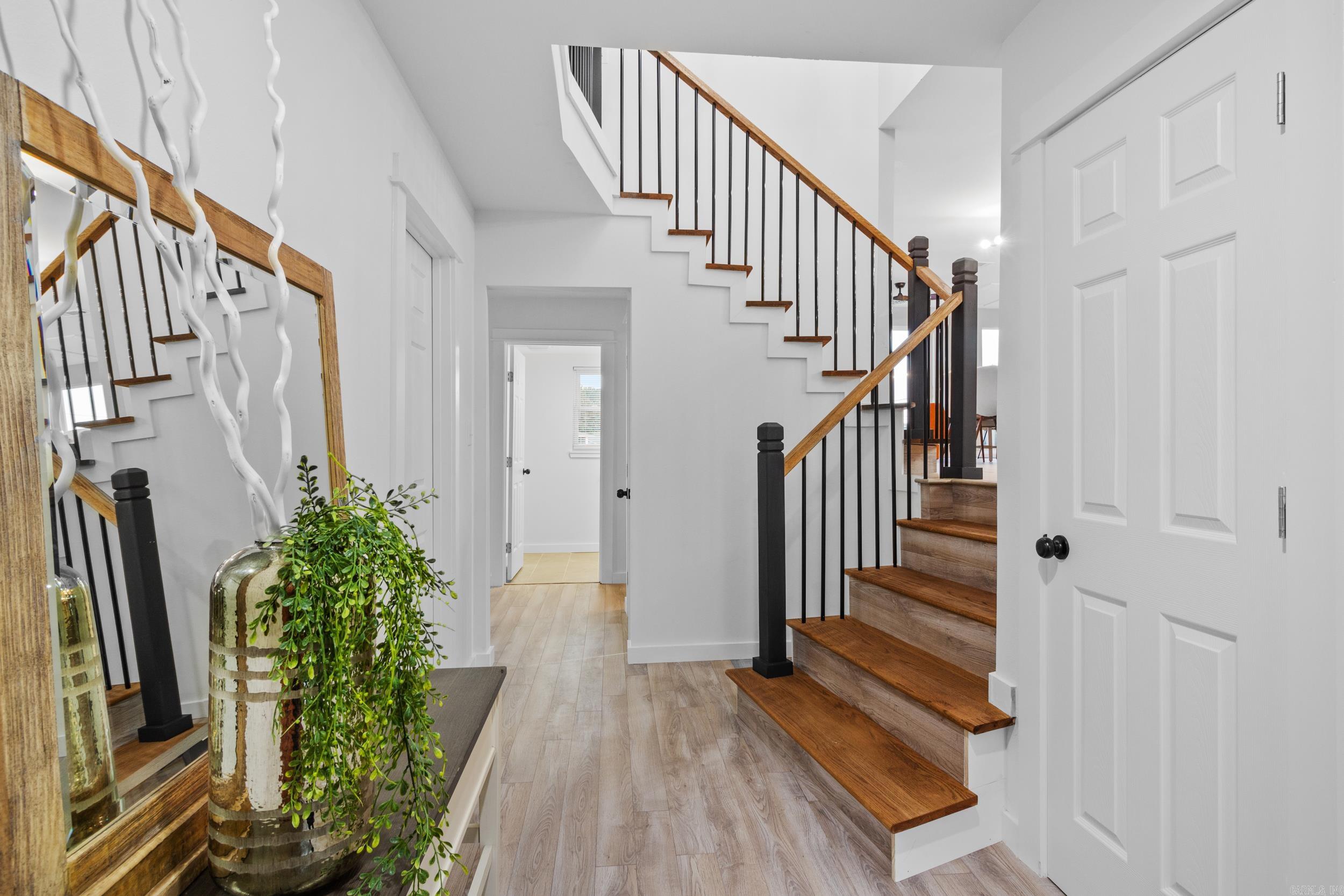 INDIAN HILLS - Residential