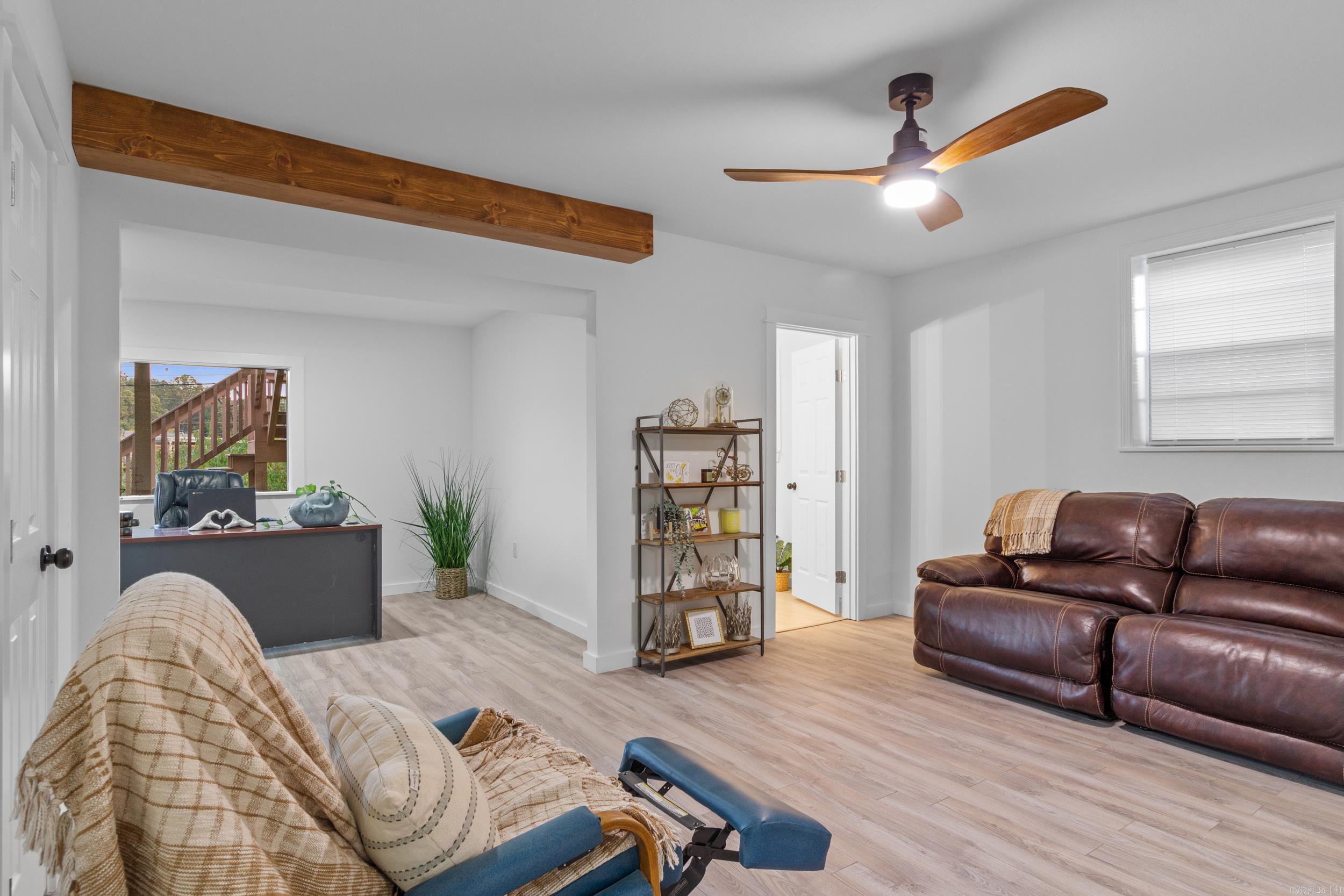 INDIAN HILLS - Residential