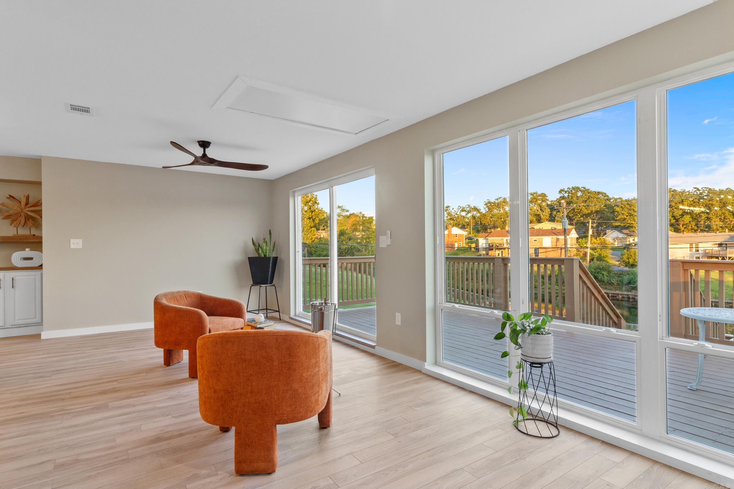 INDIAN HILLS - Residential