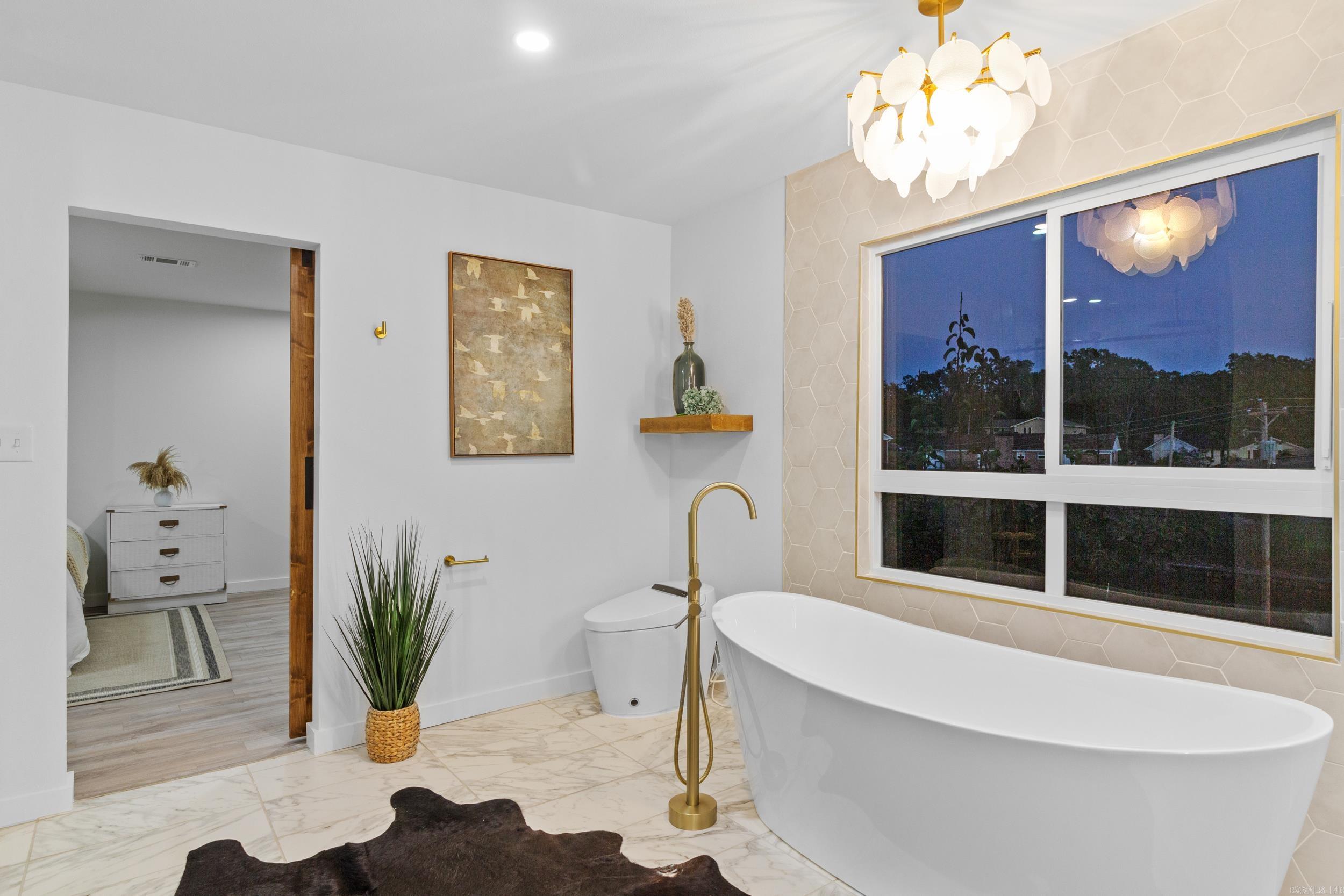 INDIAN HILLS - Residential