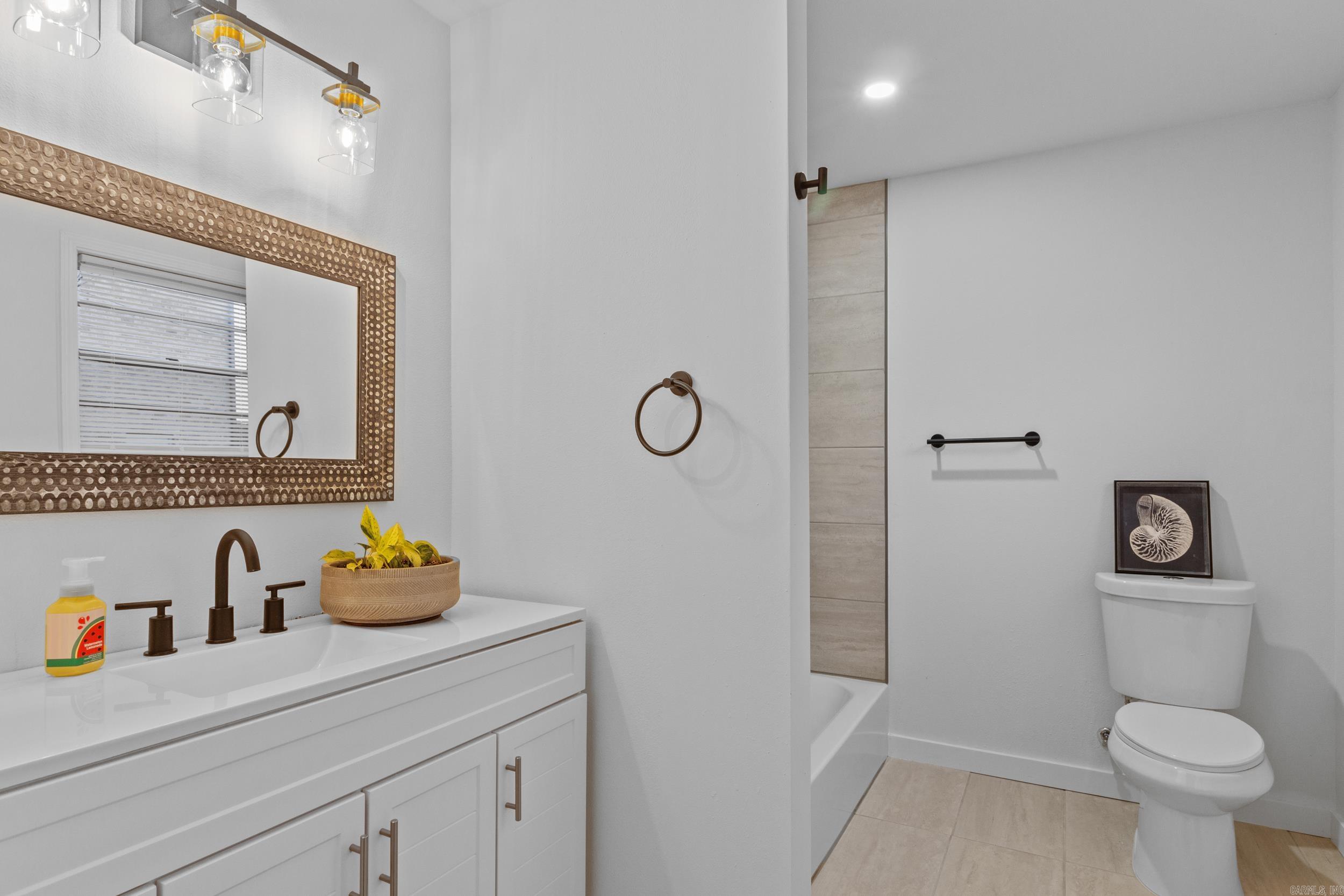 INDIAN HILLS - Residential