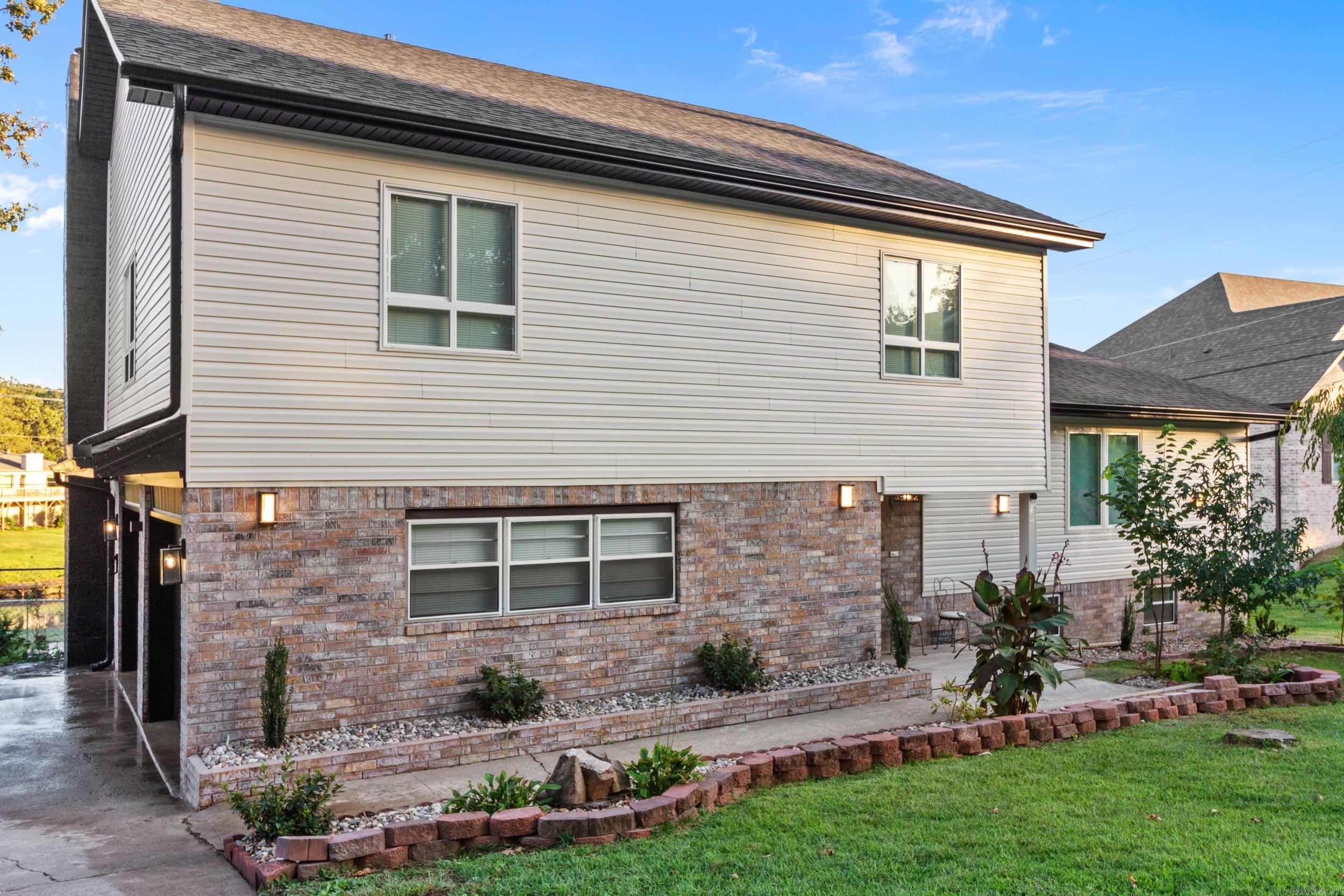 INDIAN HILLS - Residential