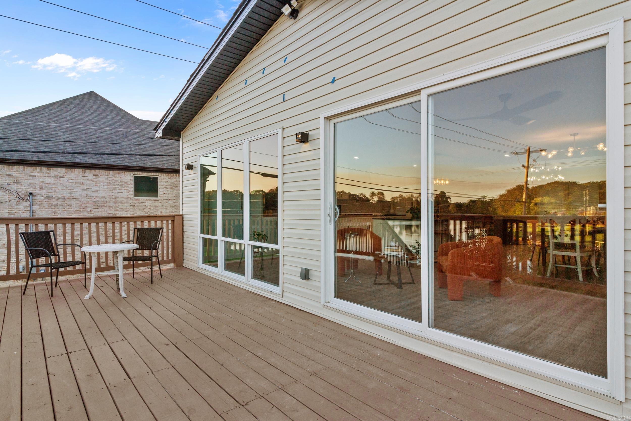 INDIAN HILLS - Residential