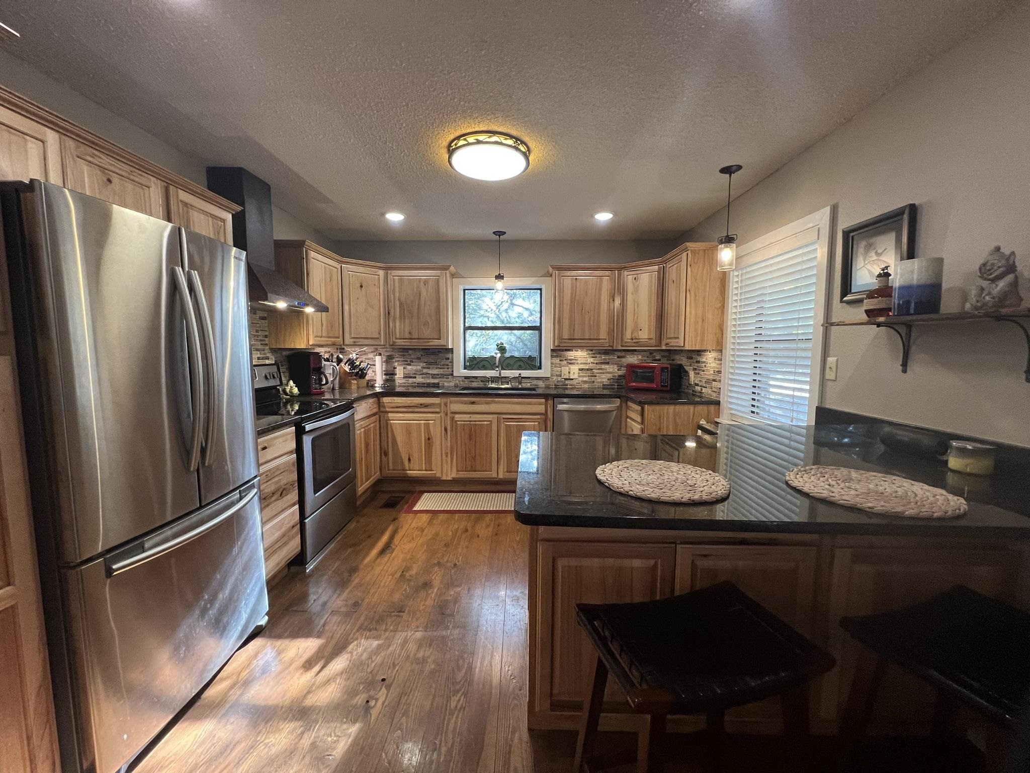 WOODLAND HILLS - Residential