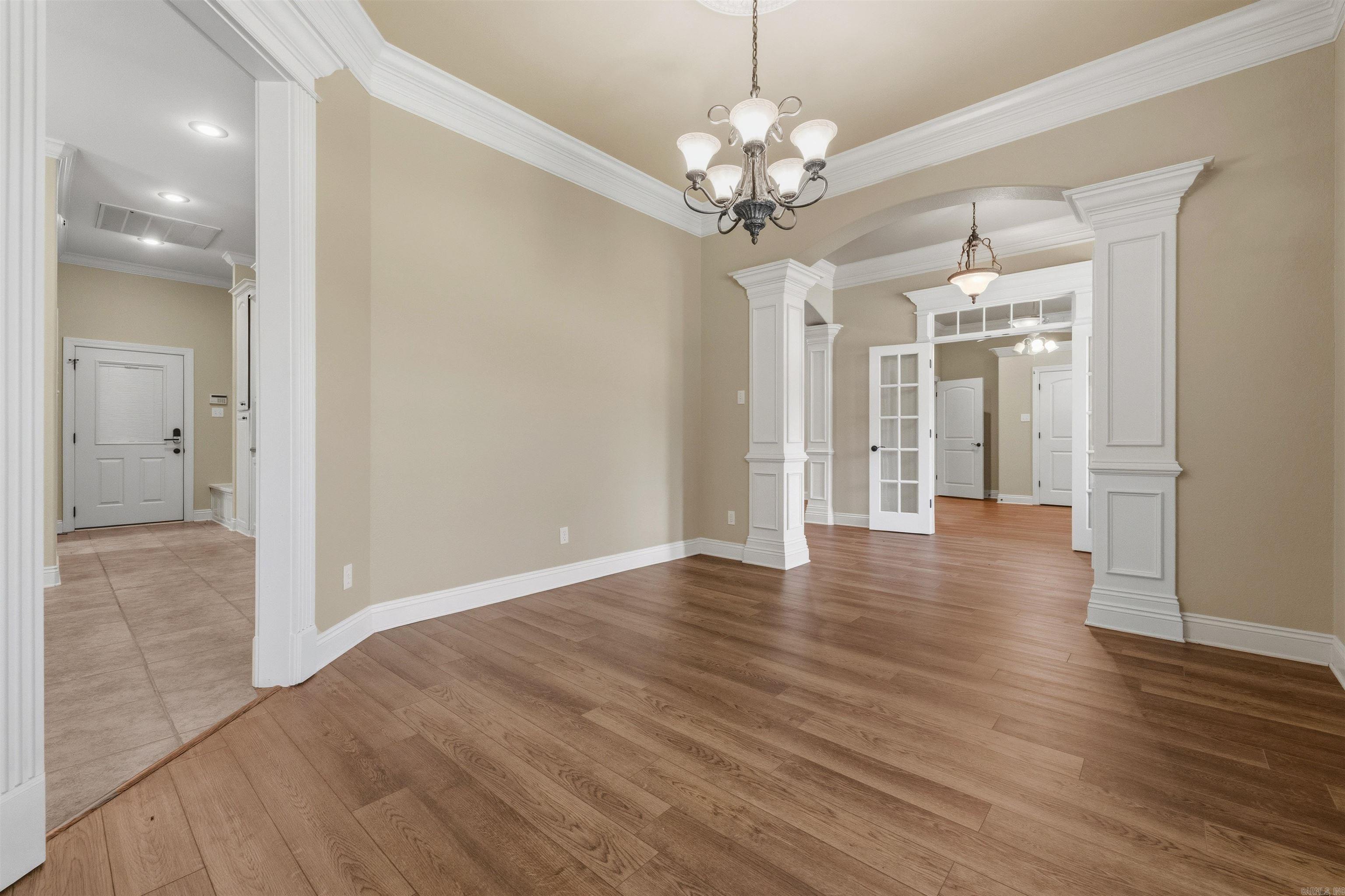 WOODMEADE - Residential