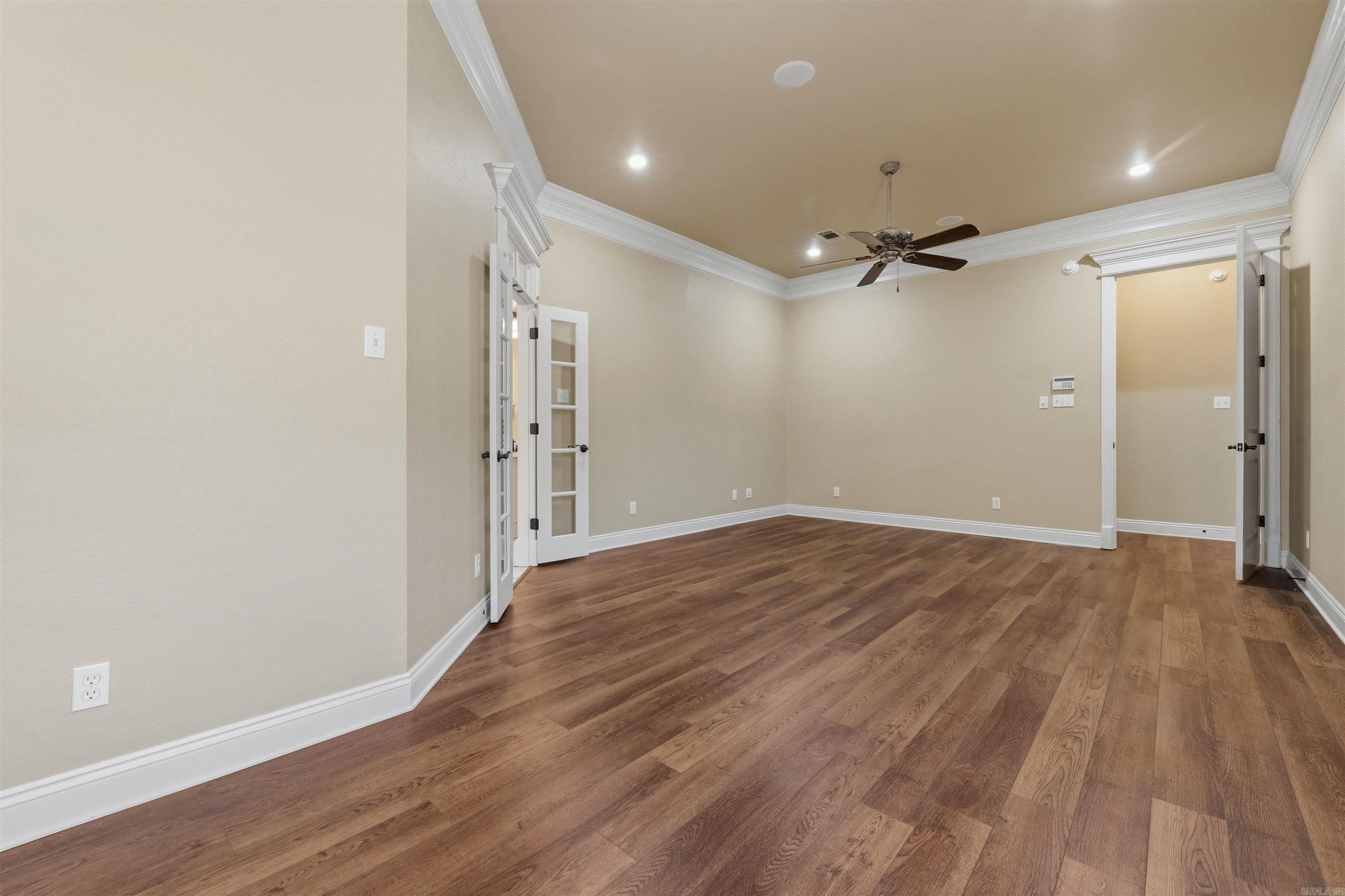 WOODMEADE - Residential