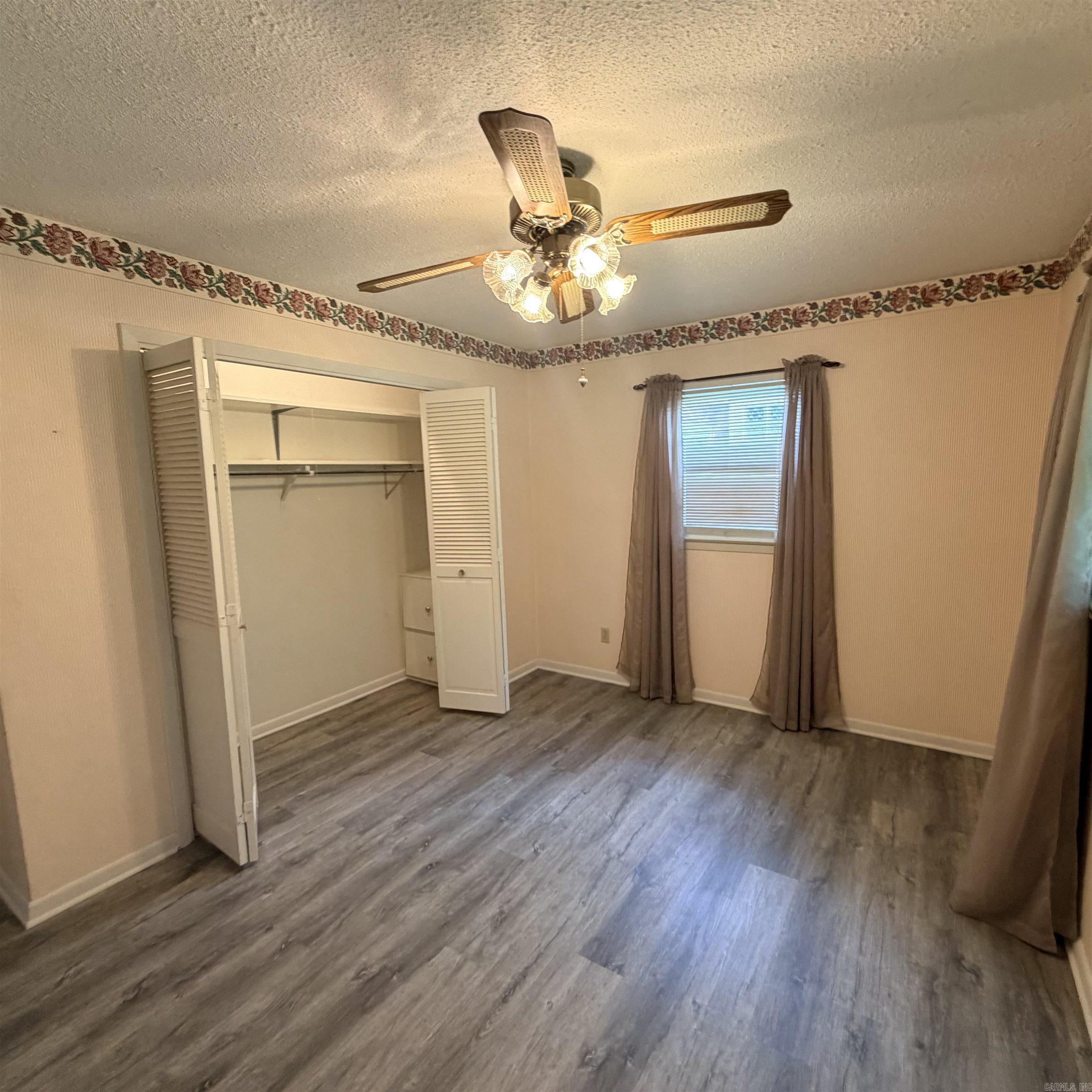 M&B PIGGOTT 2-20-8 - Residential