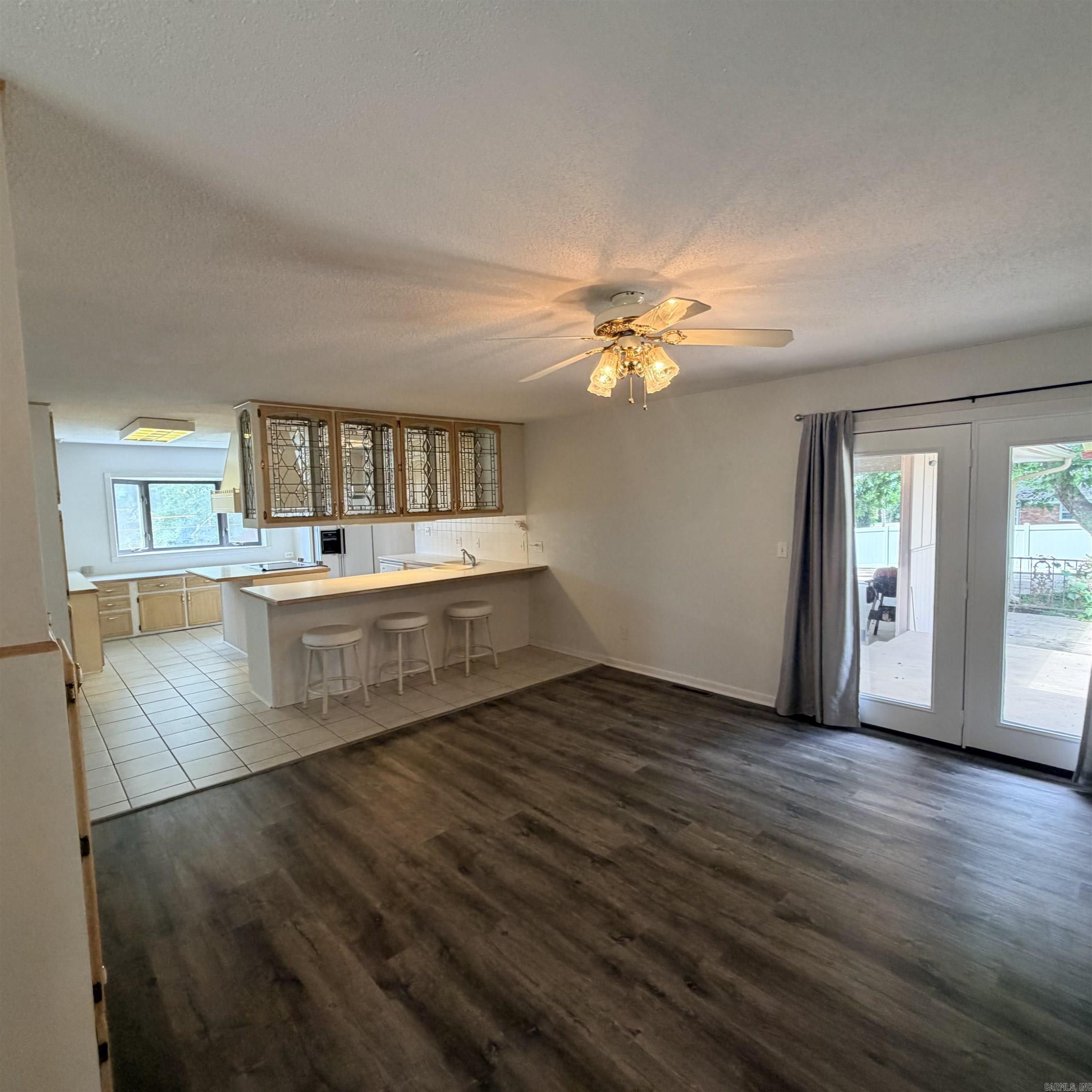 M&B PIGGOTT 2-20-8 - Residential
