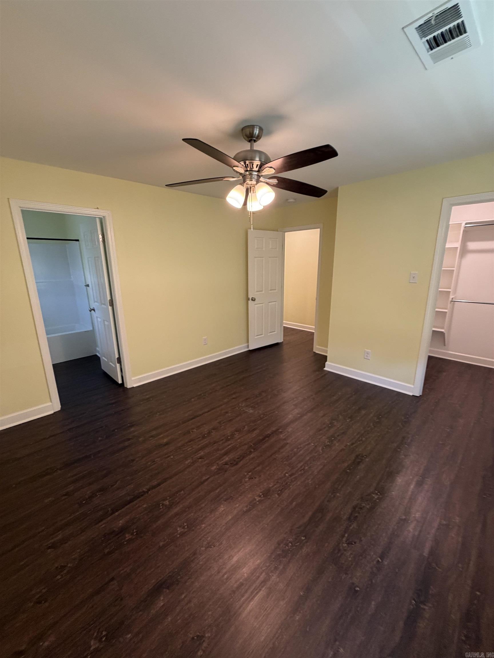 THOMAS' ACRES - Residential Lease