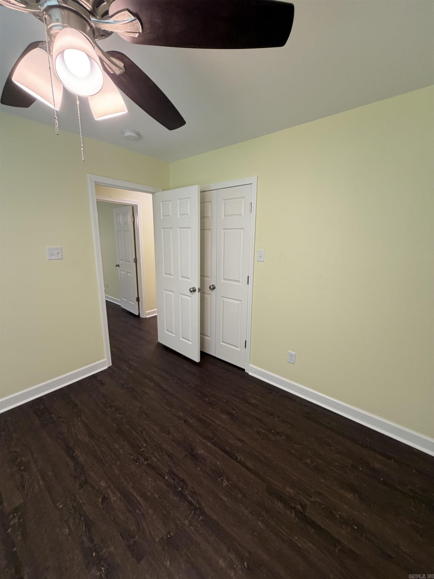 THOMAS' ACRES - Residential Lease