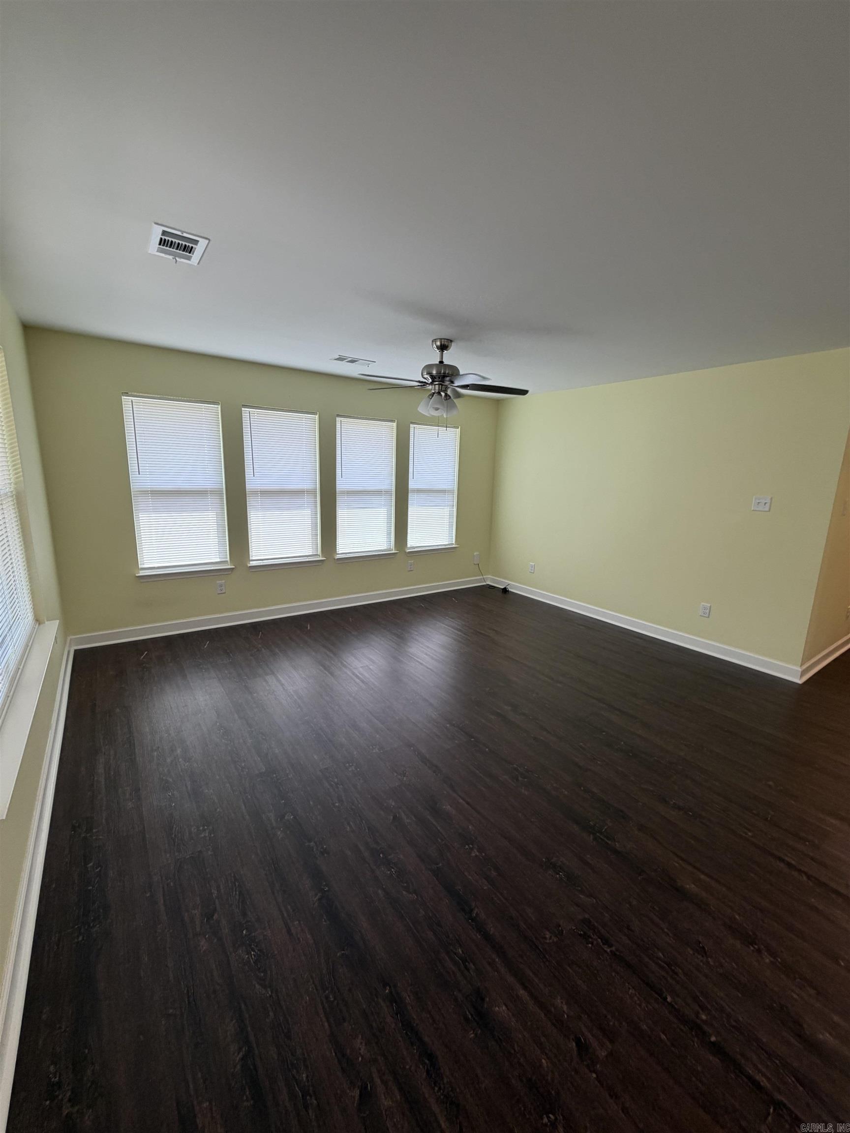 THOMAS' ACRES - Residential Lease
