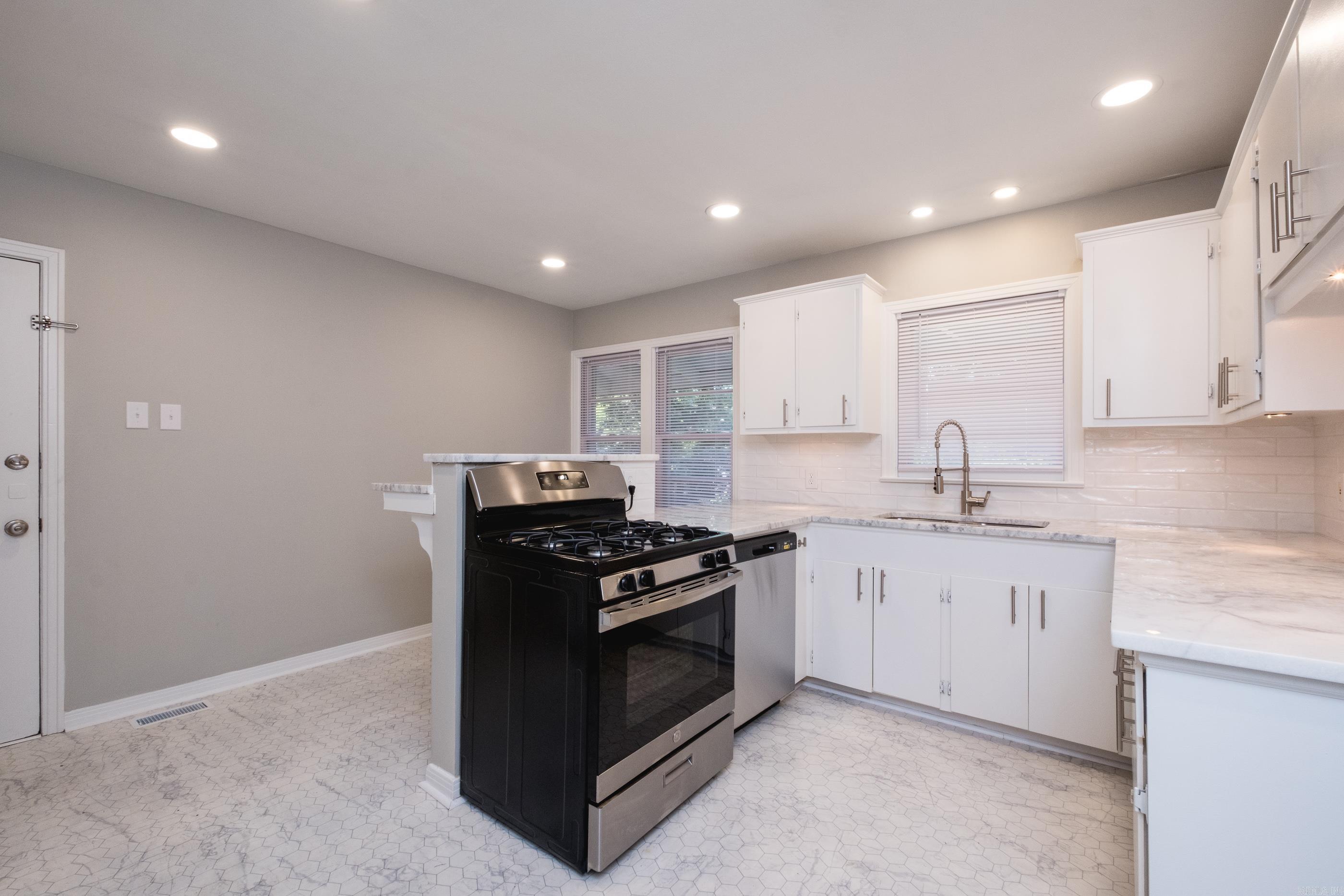 Hillcrest #1 - Residential