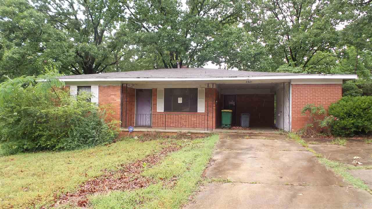 Welcome home to 4601 Vestal in North Little Rock's Reyburn subdivision.  Sitting in a classic area of North Little Rock, this home would make a great investment property, for rental or flip.  3 bedroom, 1 bath home with large family room, carport and fenced in backyard.