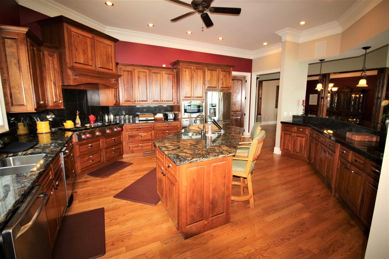 Diamond Bluff Lakefront - Residential