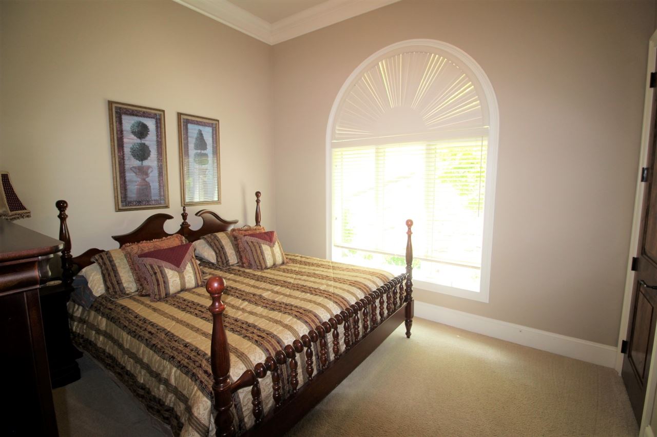 Diamond Bluff Lakefront - Residential