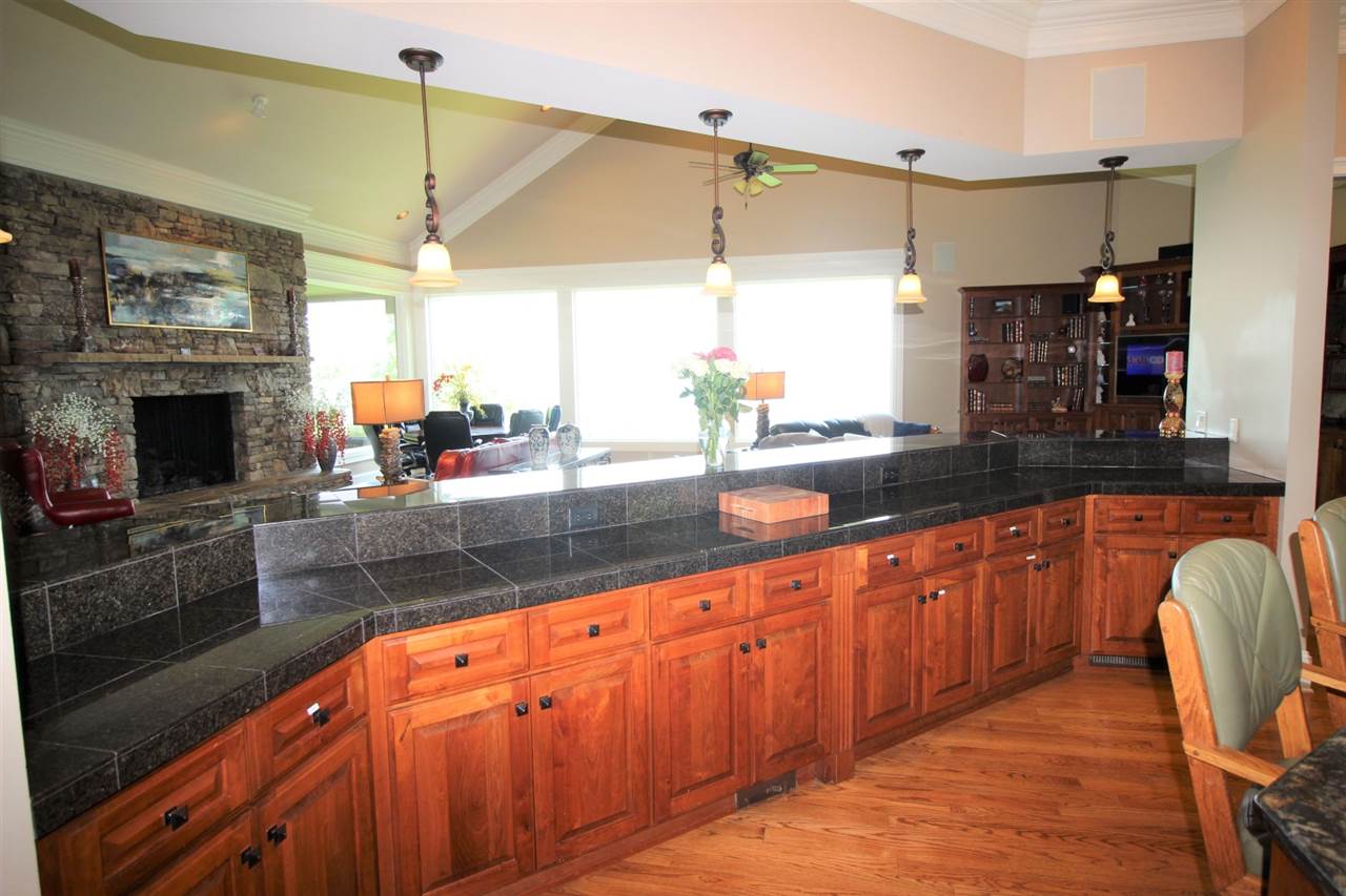 Diamond Bluff Lakefront - Residential