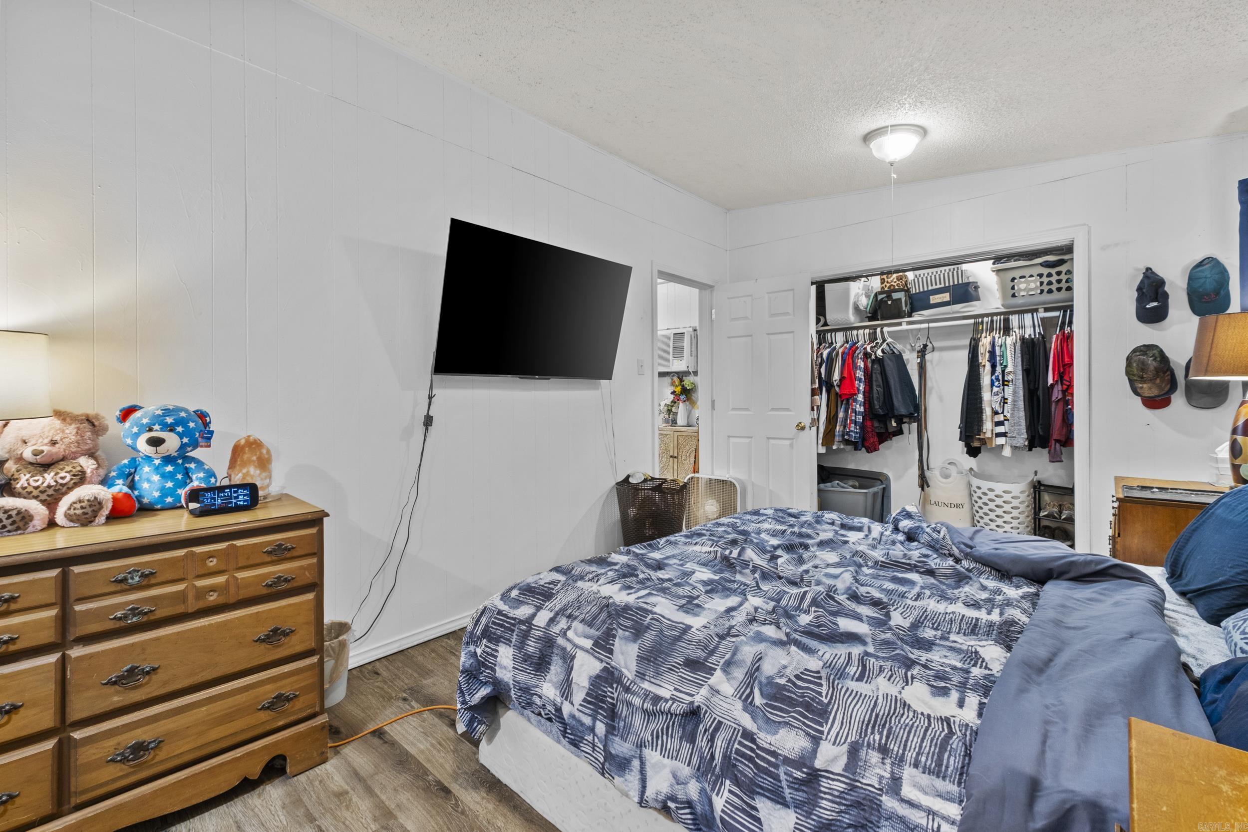 WHIPPOORWILL COVE - Residential