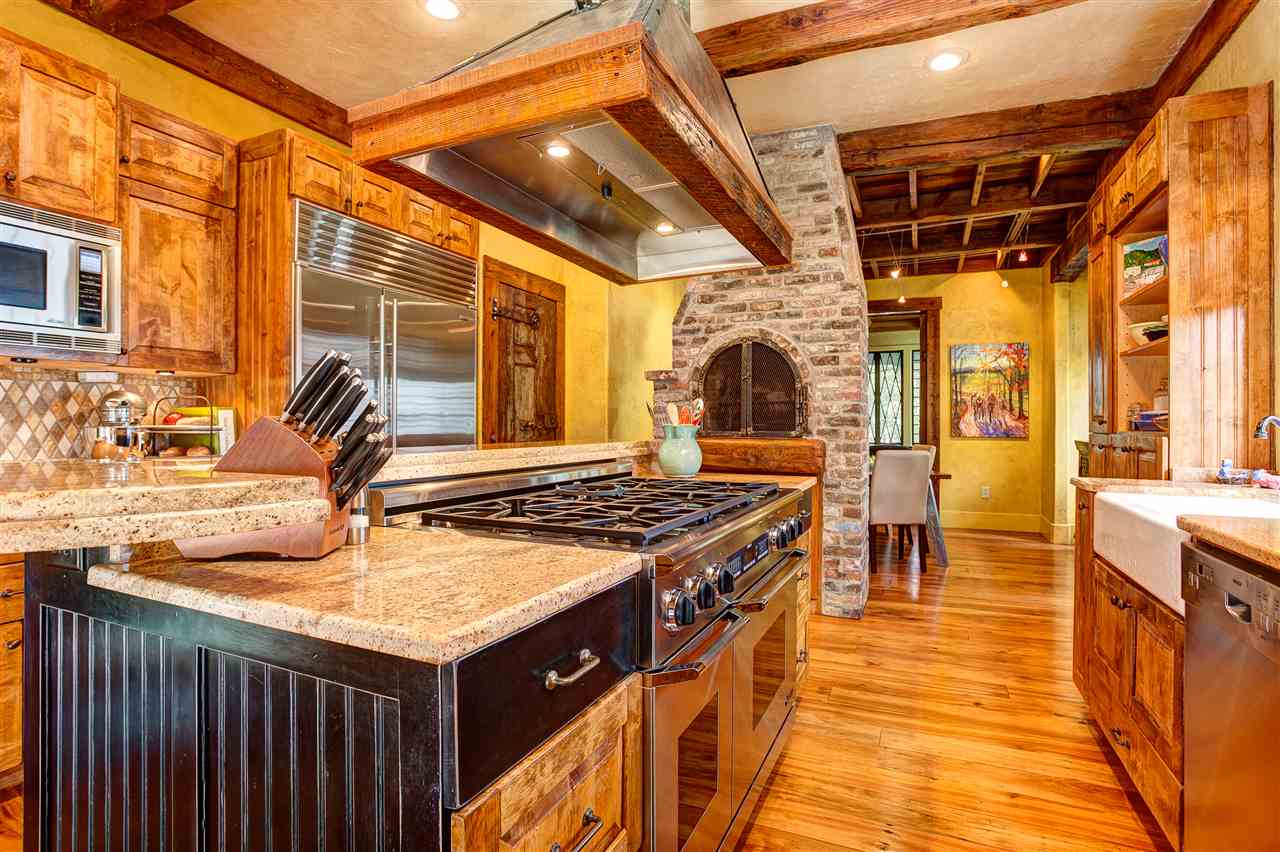 Country Club Heights - Residential